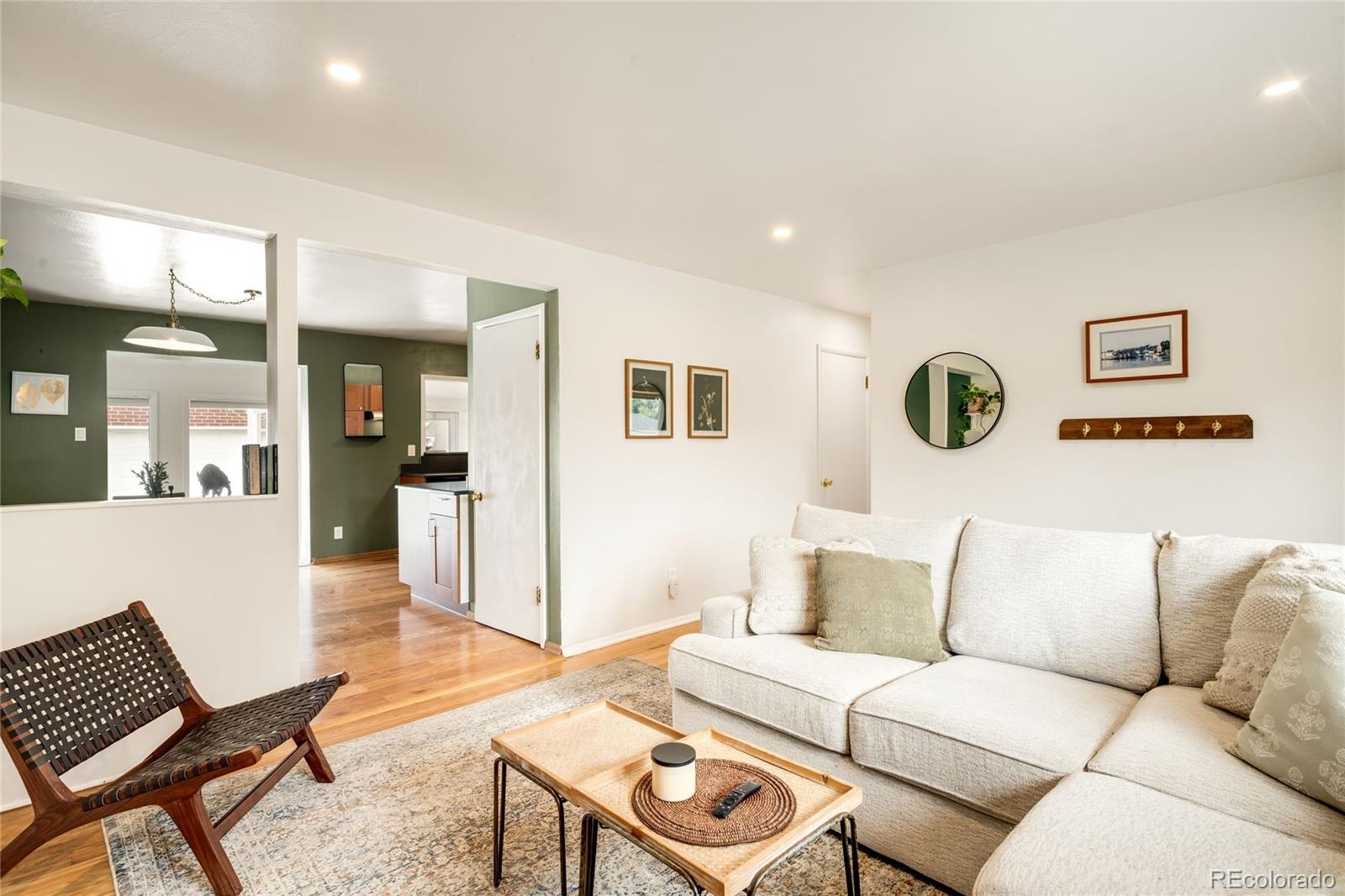 MLS Image #6 for 3250 s utica street,denver, Colorado
