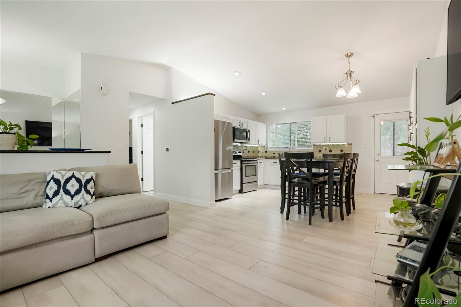 MLS Image #4 for 12442  bellaire drive,thornton, Colorado