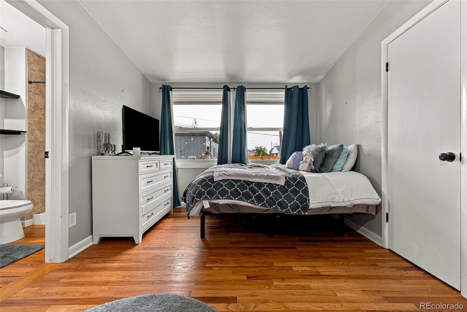 MLS Image #23 for 1600 s perry street,denver, Colorado