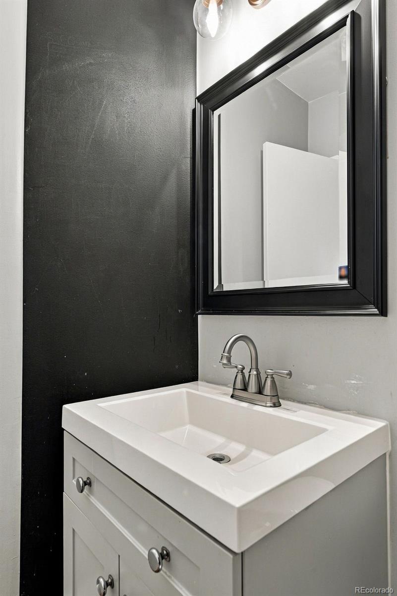 MLS Image #27 for 1600 s perry street,denver, Colorado