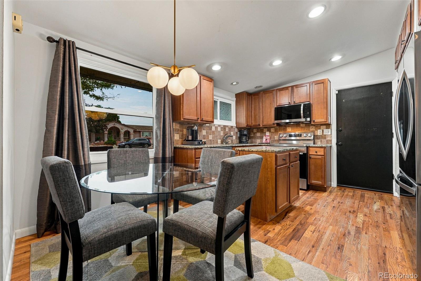 MLS Image #8 for 1600 s perry street,denver, Colorado