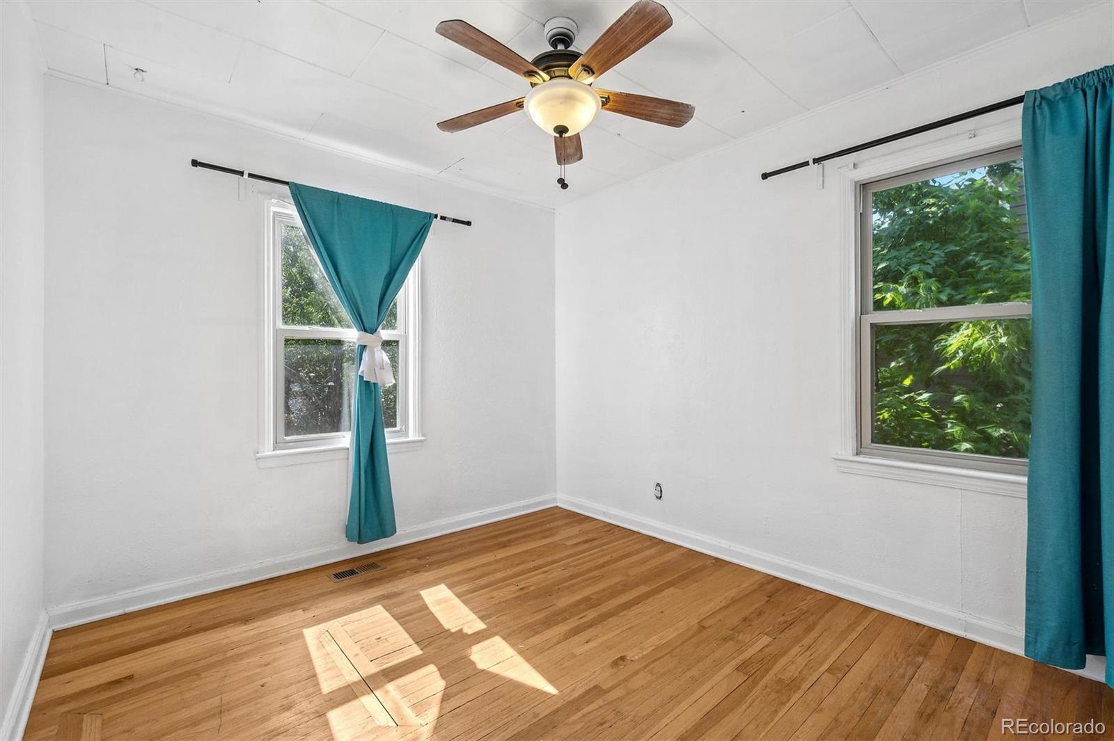 MLS Image #17 for 4564 s pennsylvania street,englewood, Colorado