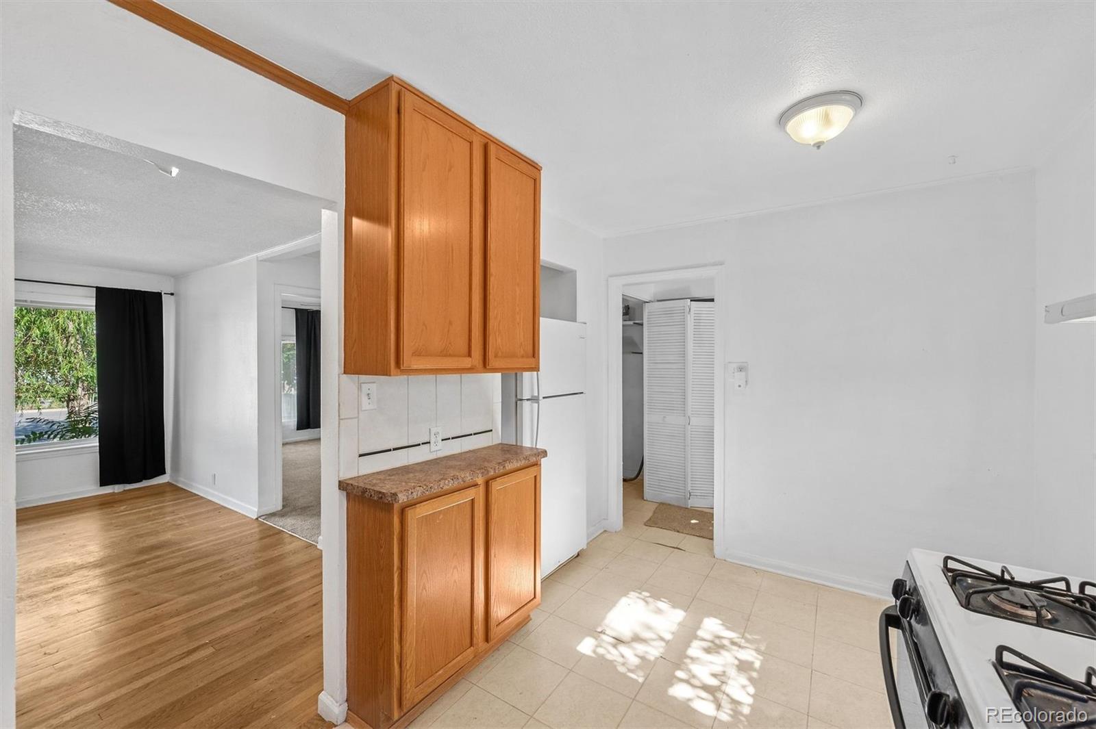 MLS Image #7 for 4564 s pennsylvania street,englewood, Colorado