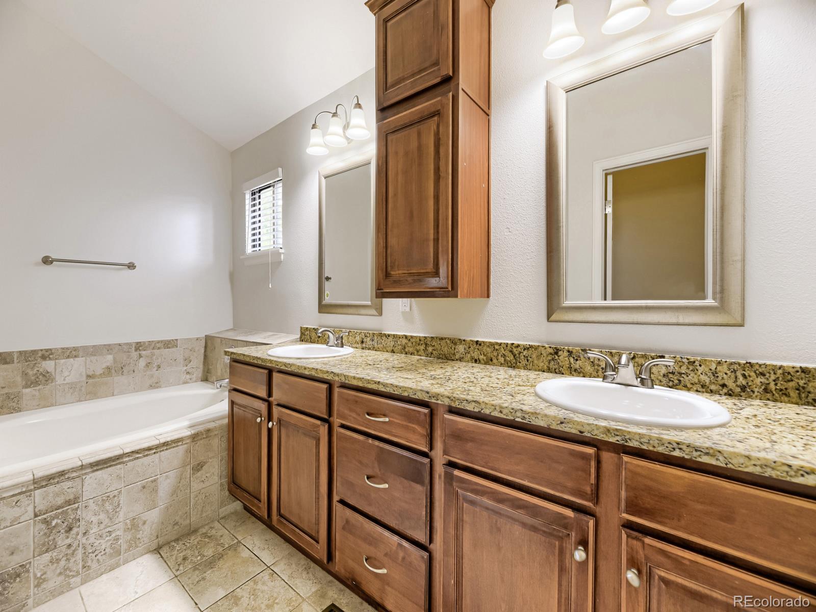 MLS Image #15 for 3147 s ulster street,denver, Colorado