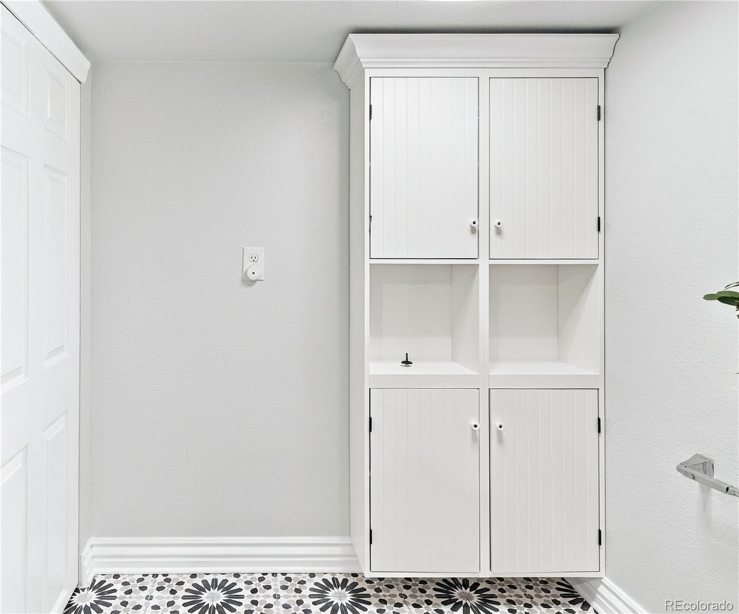 MLS Image #25 for 3201 e jewell avenue,denver, Colorado