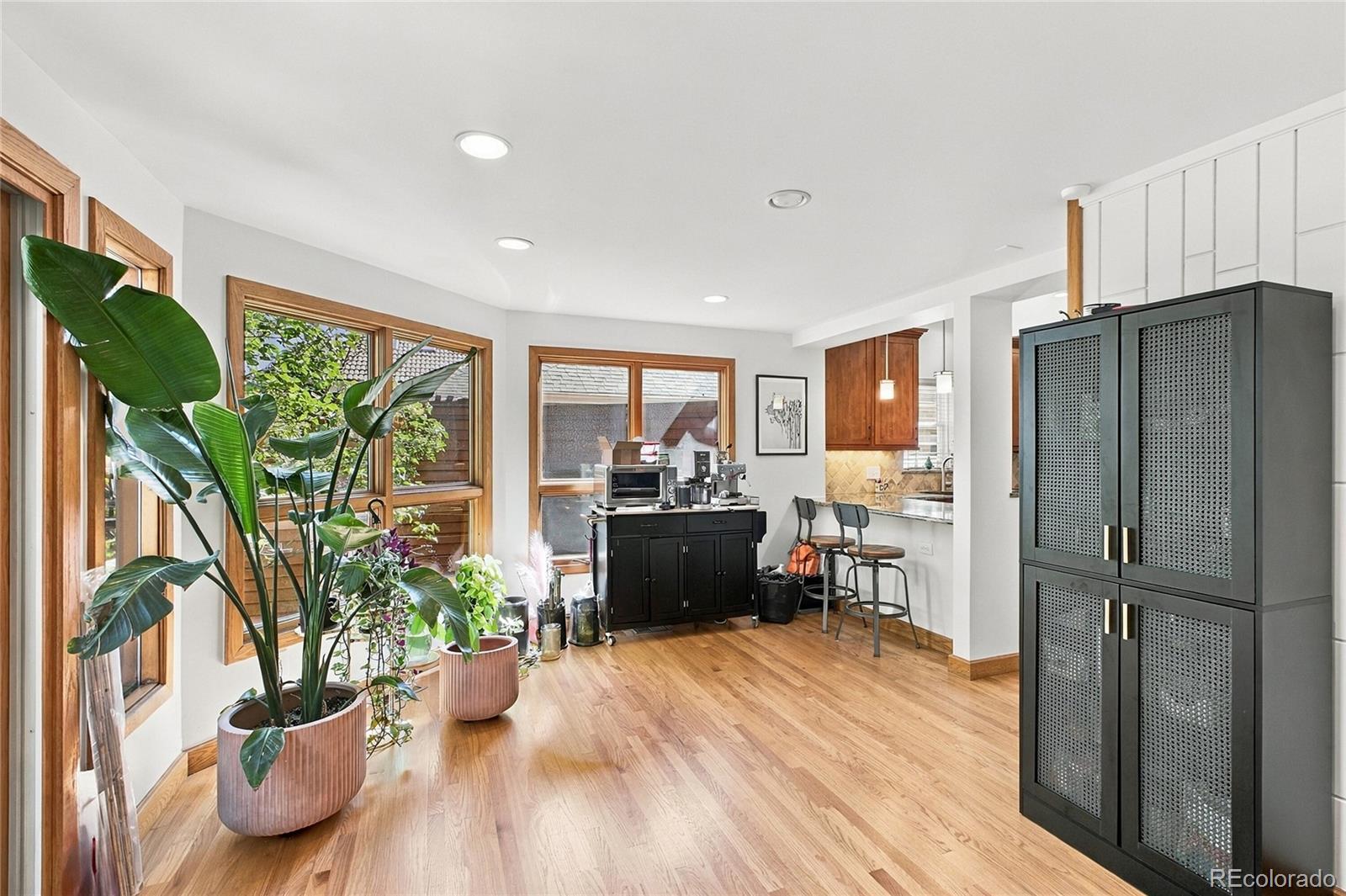 MLS Image #4 for 430 s gilpin street,denver, Colorado