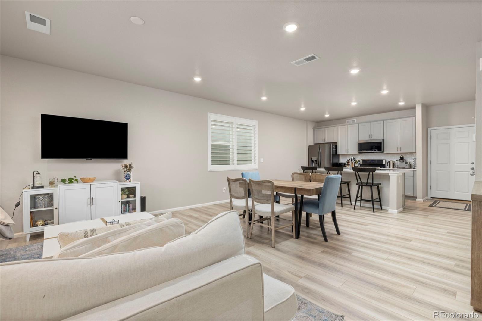 MLS Image #4 for 6078 n lisbon street,aurora, Colorado