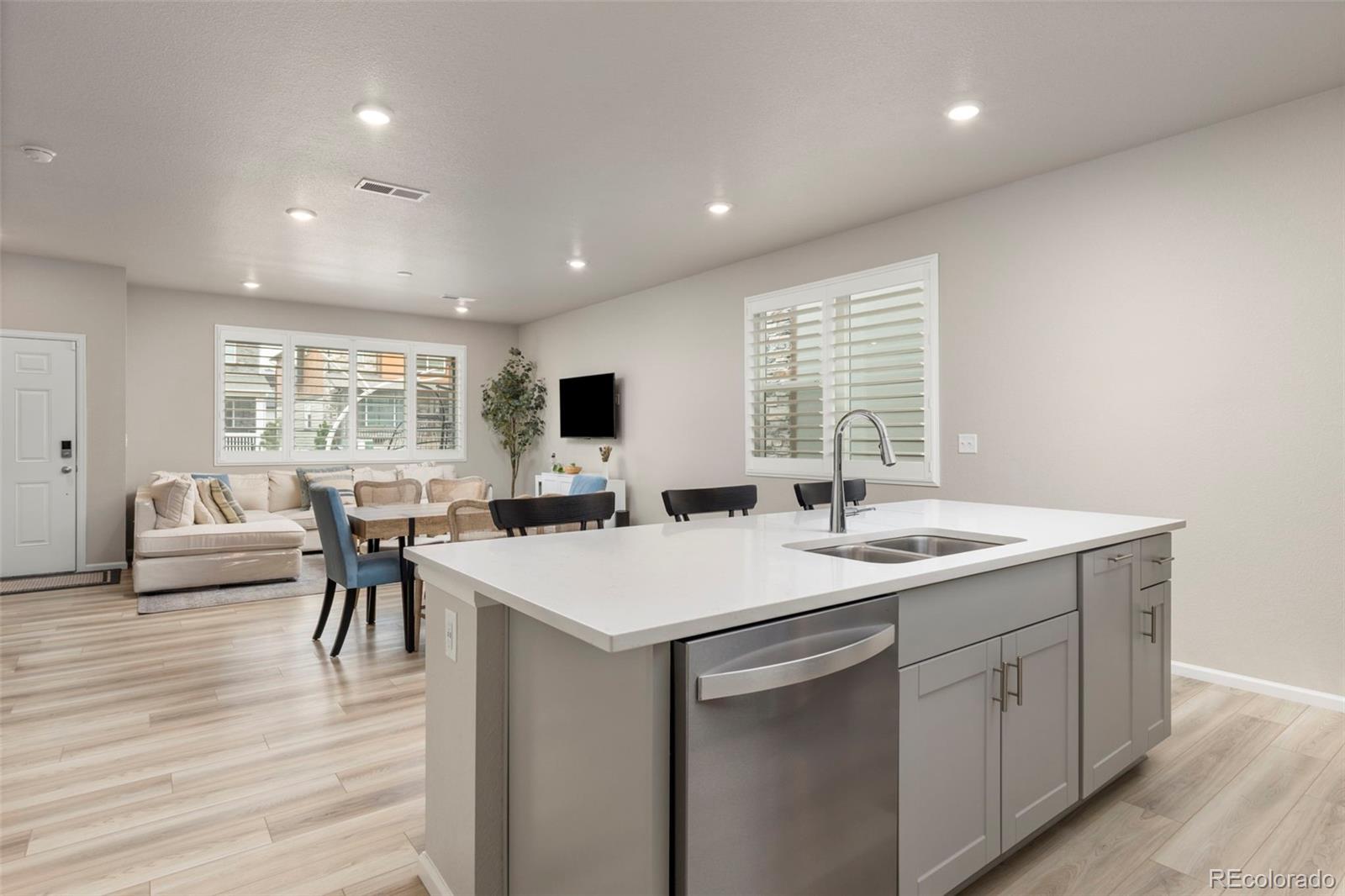 MLS Image #8 for 6078 n lisbon street,aurora, Colorado