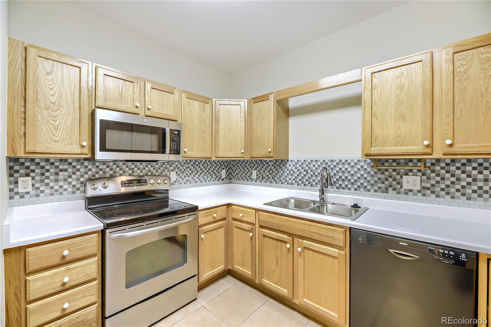 MLS Image #4 for 2896 w riverwalk circle a208,littleton, Colorado