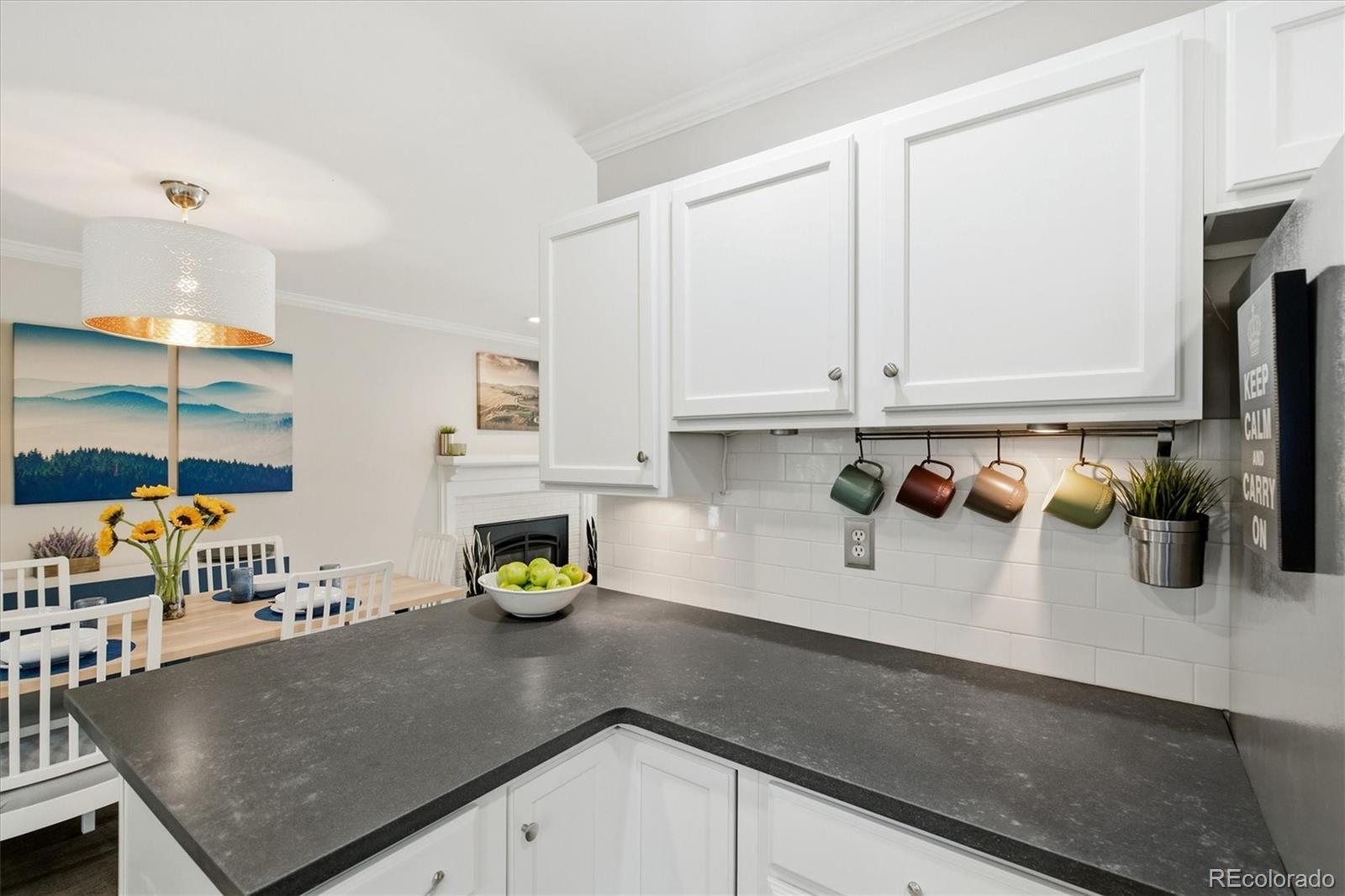 MLS Image #18 for 980 s hudson street,denver, Colorado