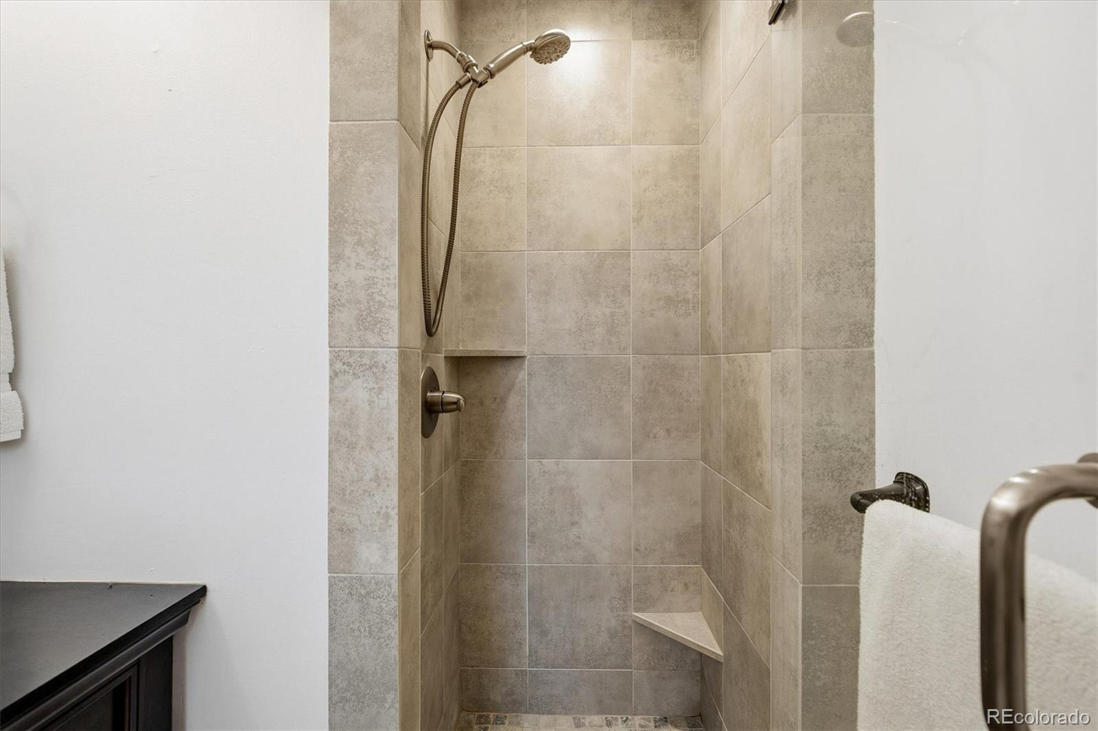 MLS Image #23 for 980 s hudson street,denver, Colorado