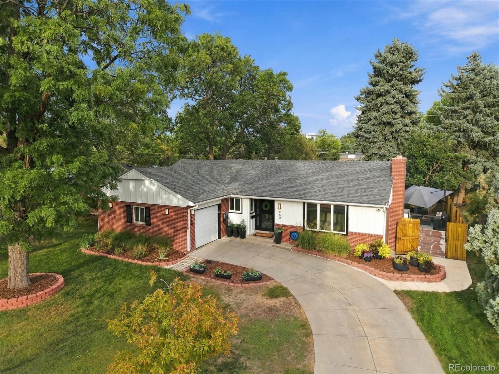 MLS Image #3 for 980 s hudson street,denver, Colorado