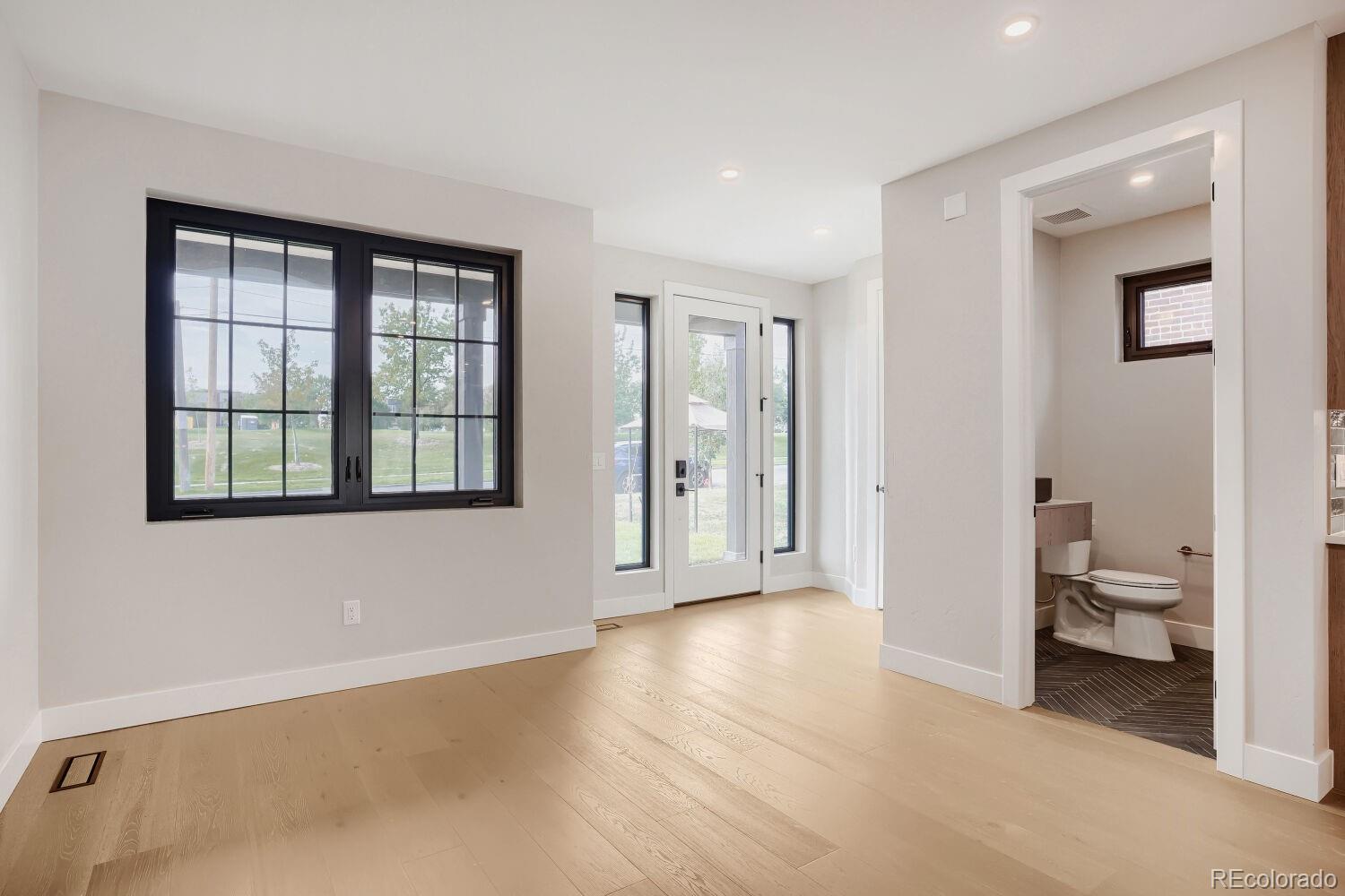 MLS Image #9 for 3309 w 20th avenue,denver, Colorado