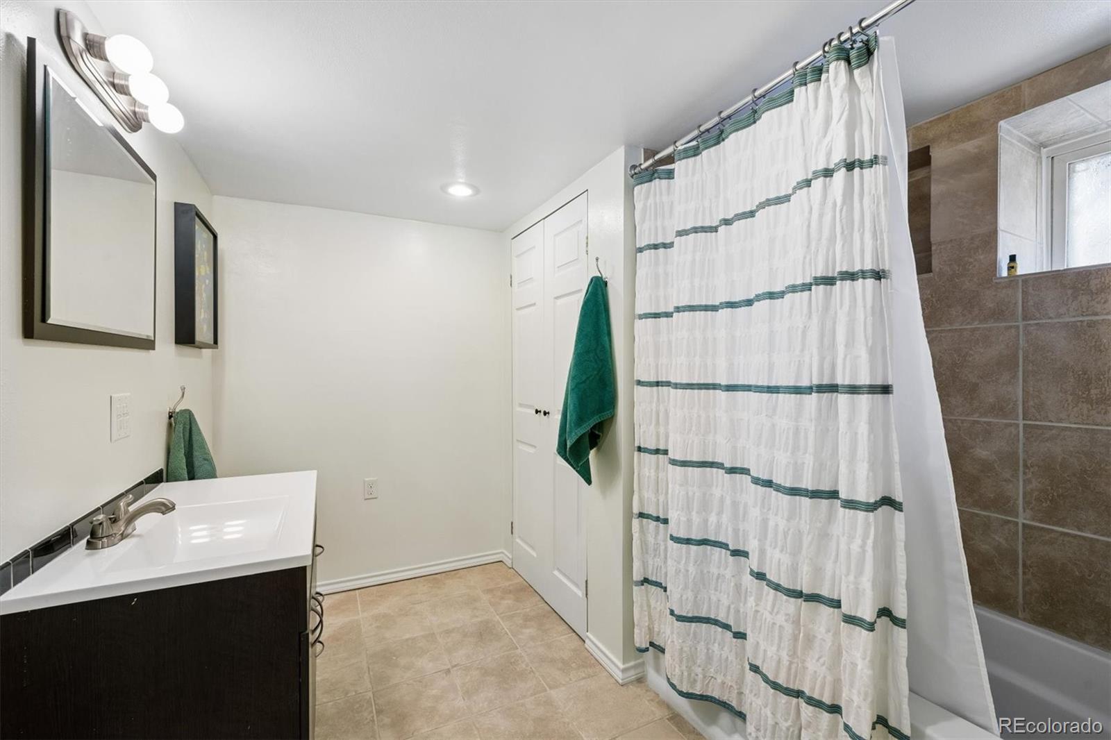 MLS Image #26 for 2665  dahlia street,denver, Colorado