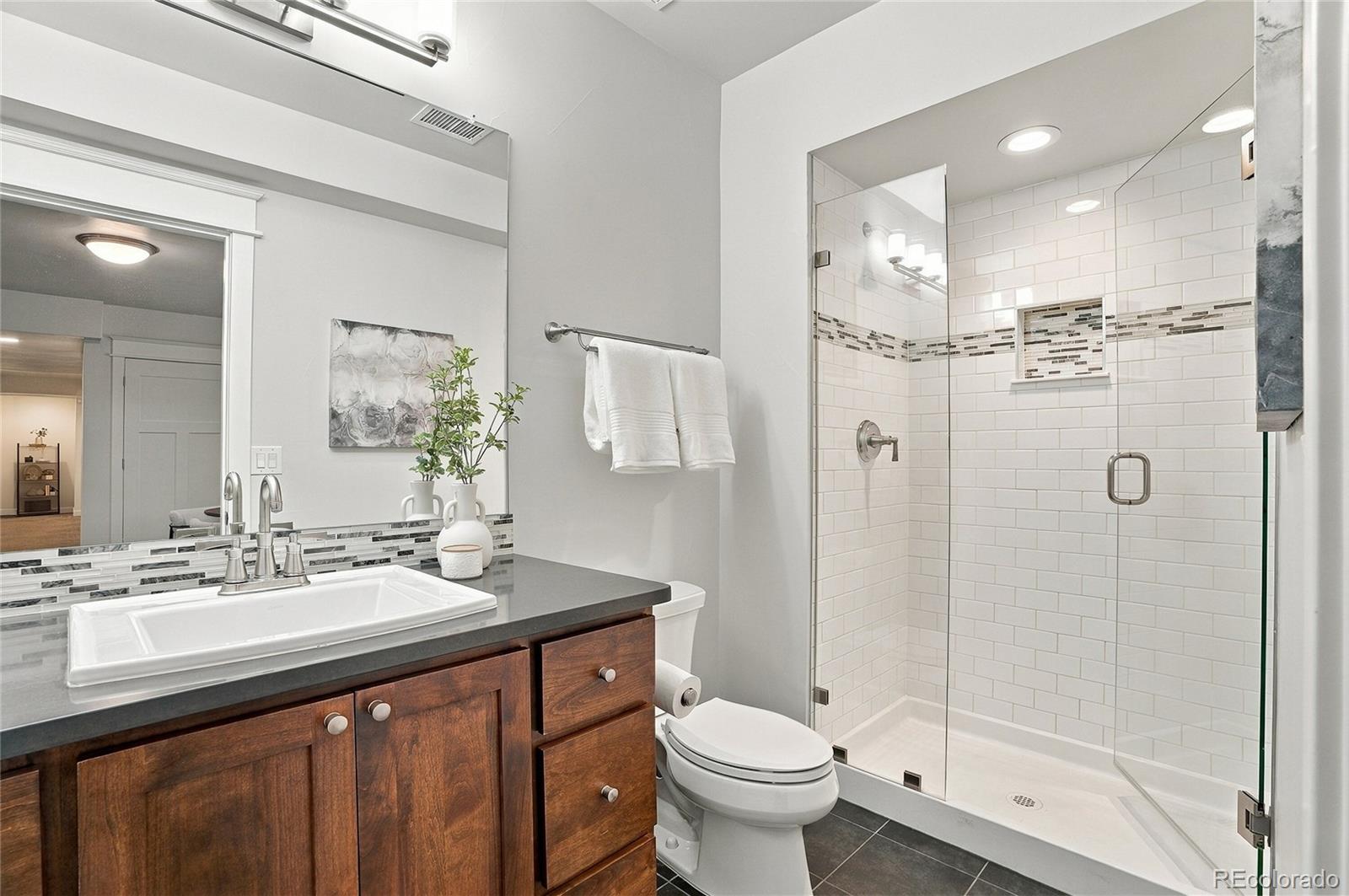 MLS Image #33 for 3275 s logan street,englewood, Colorado