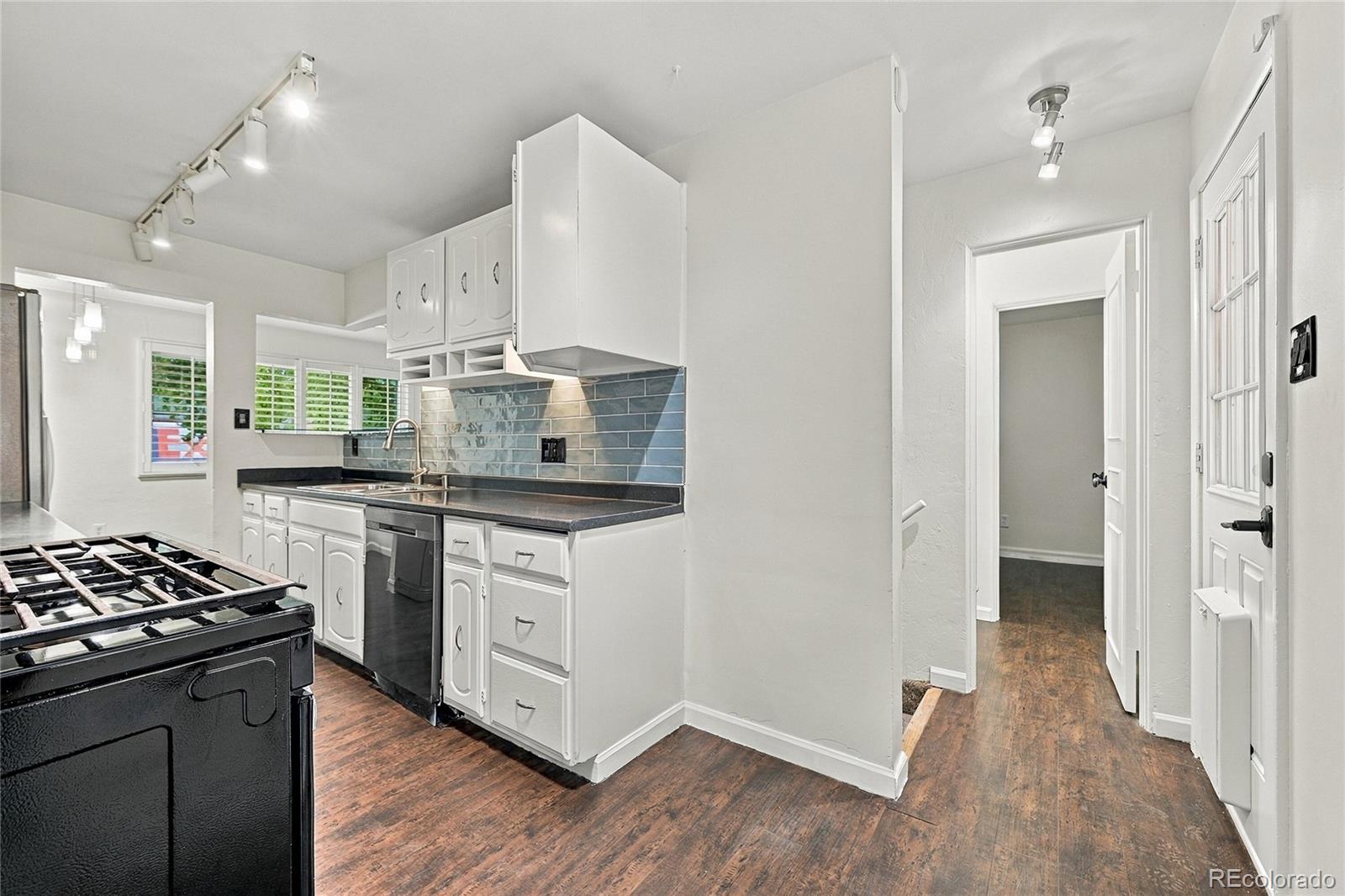 MLS Image #11 for 1614 s chase court,lakewood, Colorado
