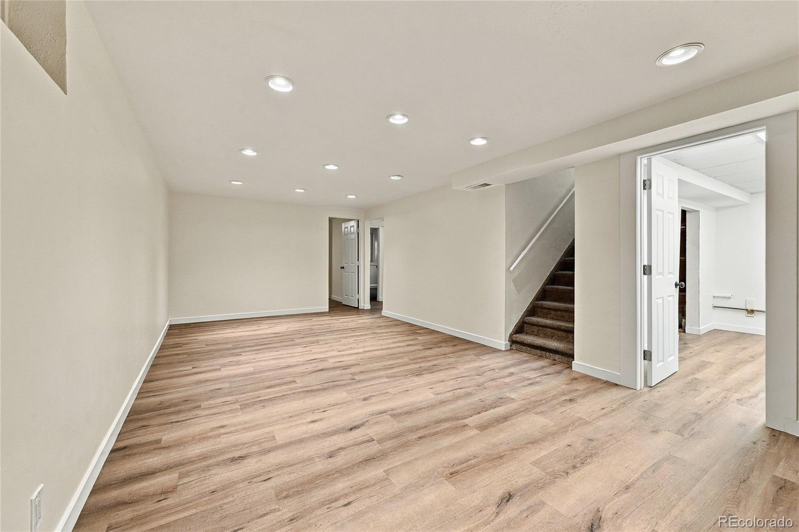 MLS Image #18 for 1614 s chase court,lakewood, Colorado