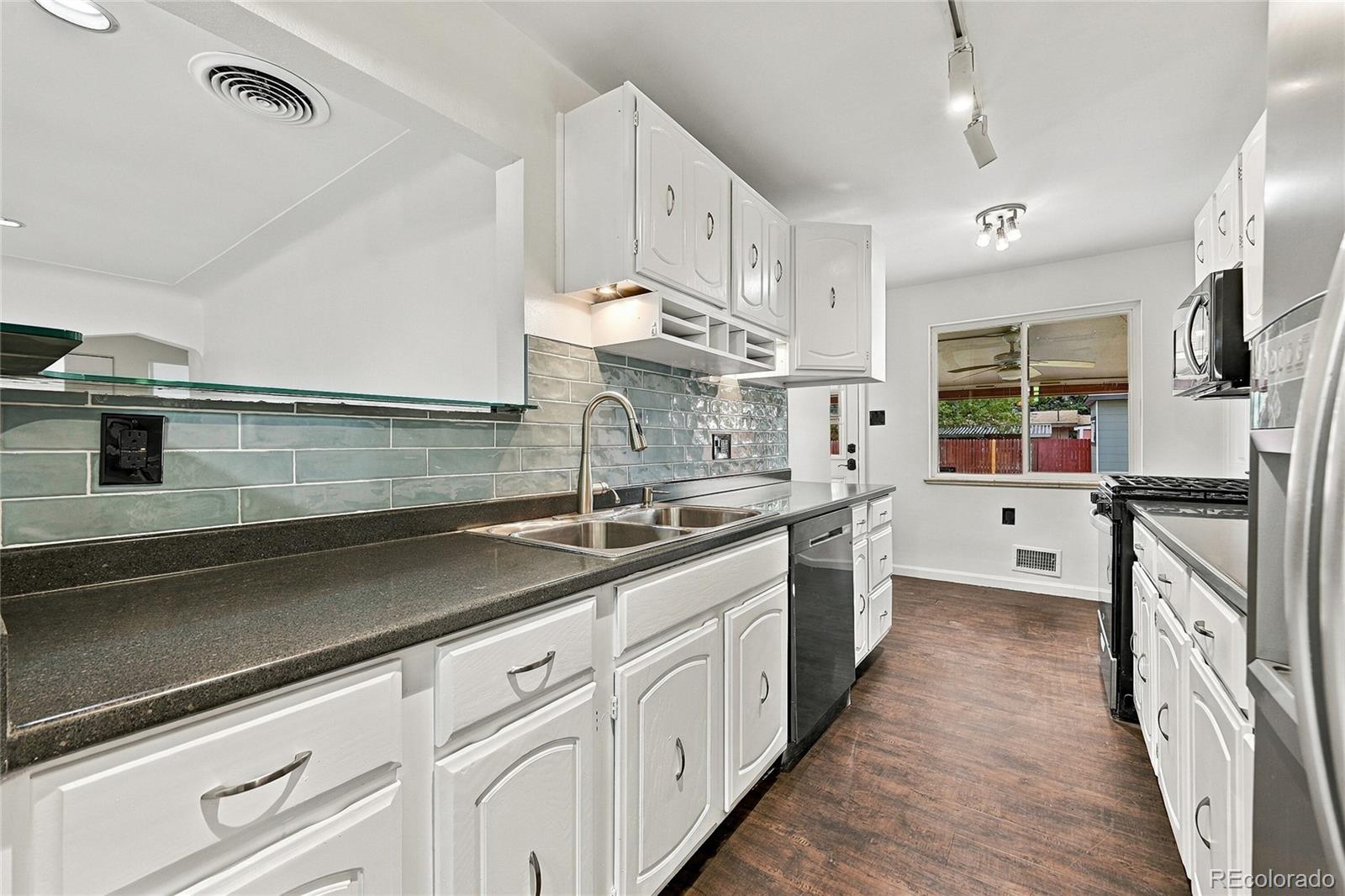 MLS Image #9 for 1614 s chase court,lakewood, Colorado