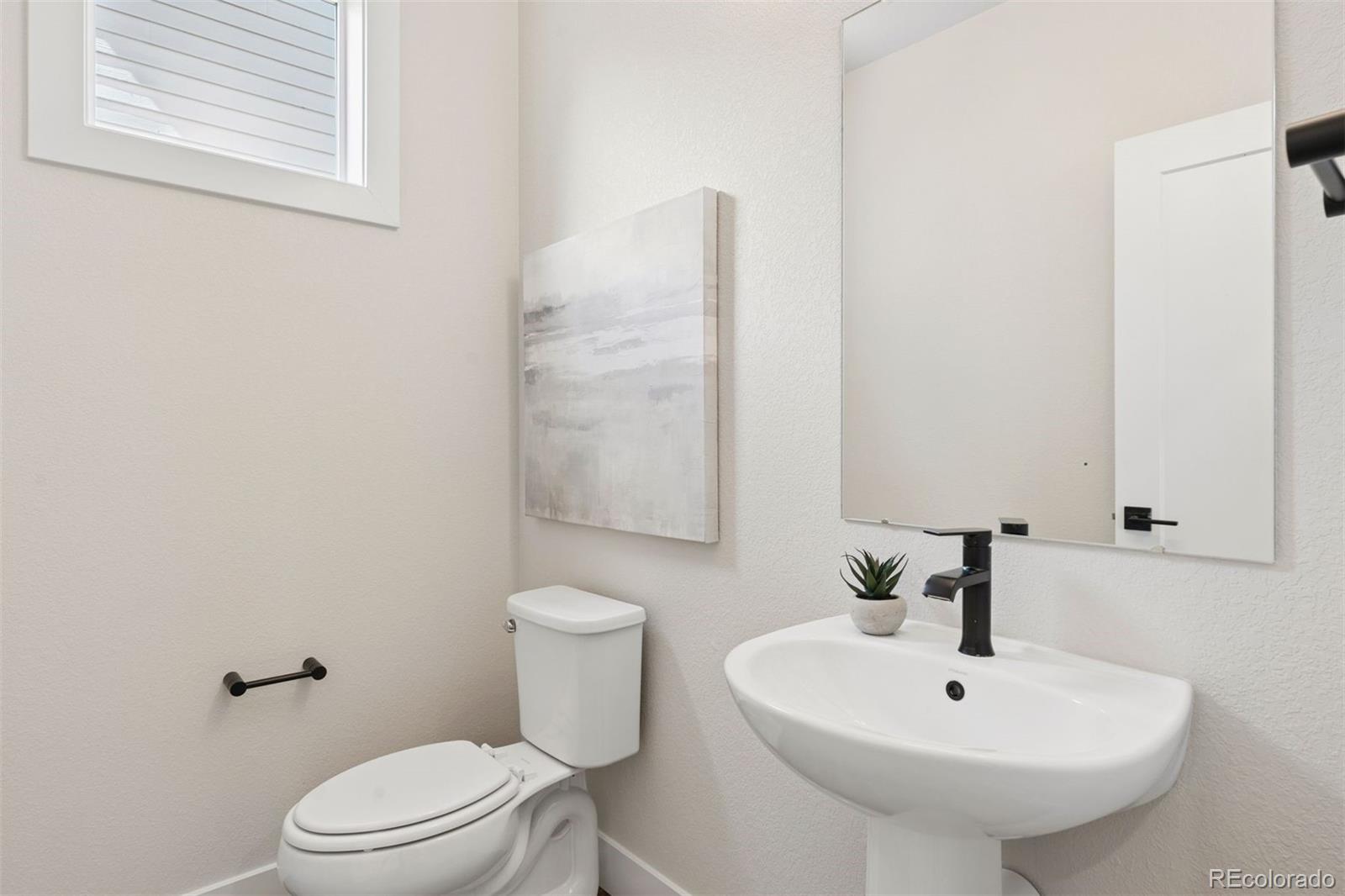 MLS Image #15 for 21642 e 60th avenue,aurora, Colorado