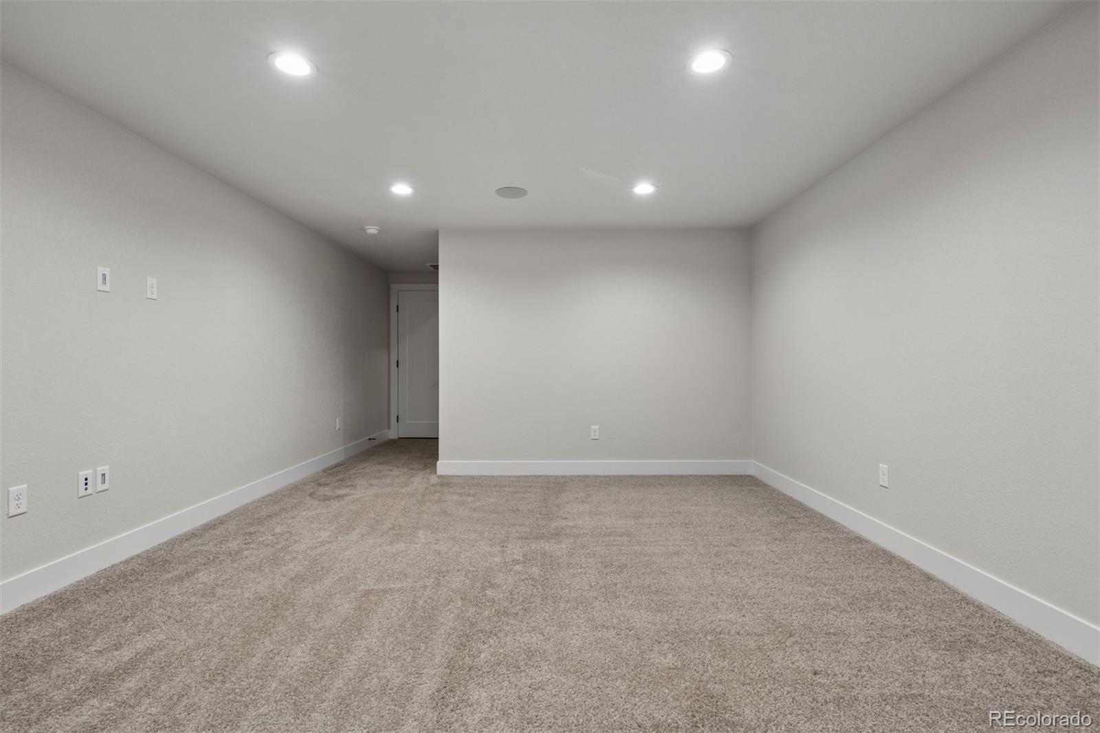 MLS Image #28 for 21642 e 60th avenue,aurora, Colorado