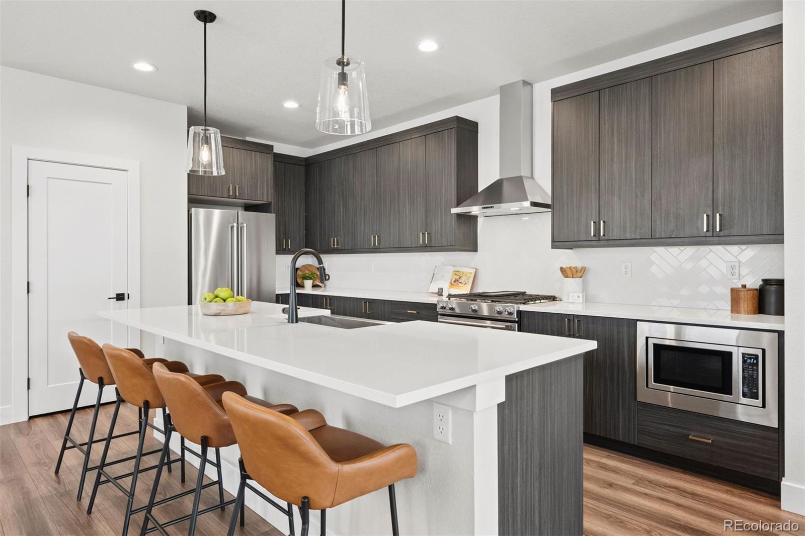 MLS Image #7 for 21642 e 60th avenue,aurora, Colorado