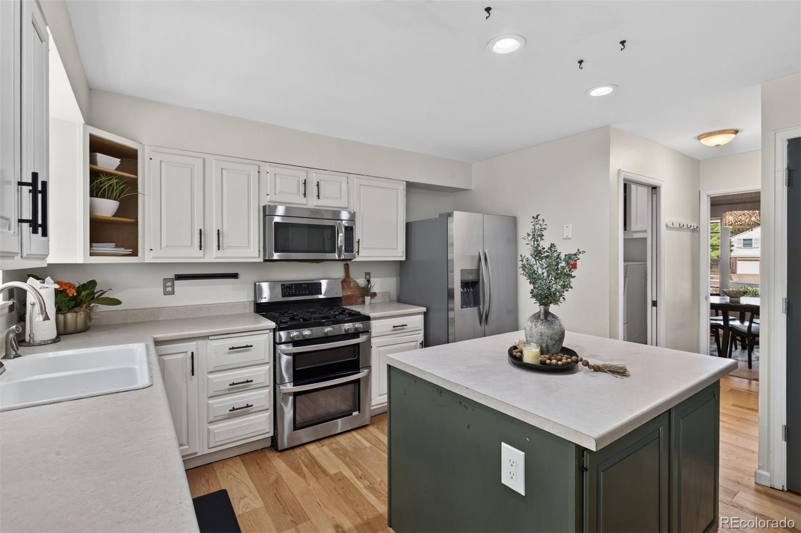 MLS Image #16 for 7105 s hudson circle,centennial, Colorado