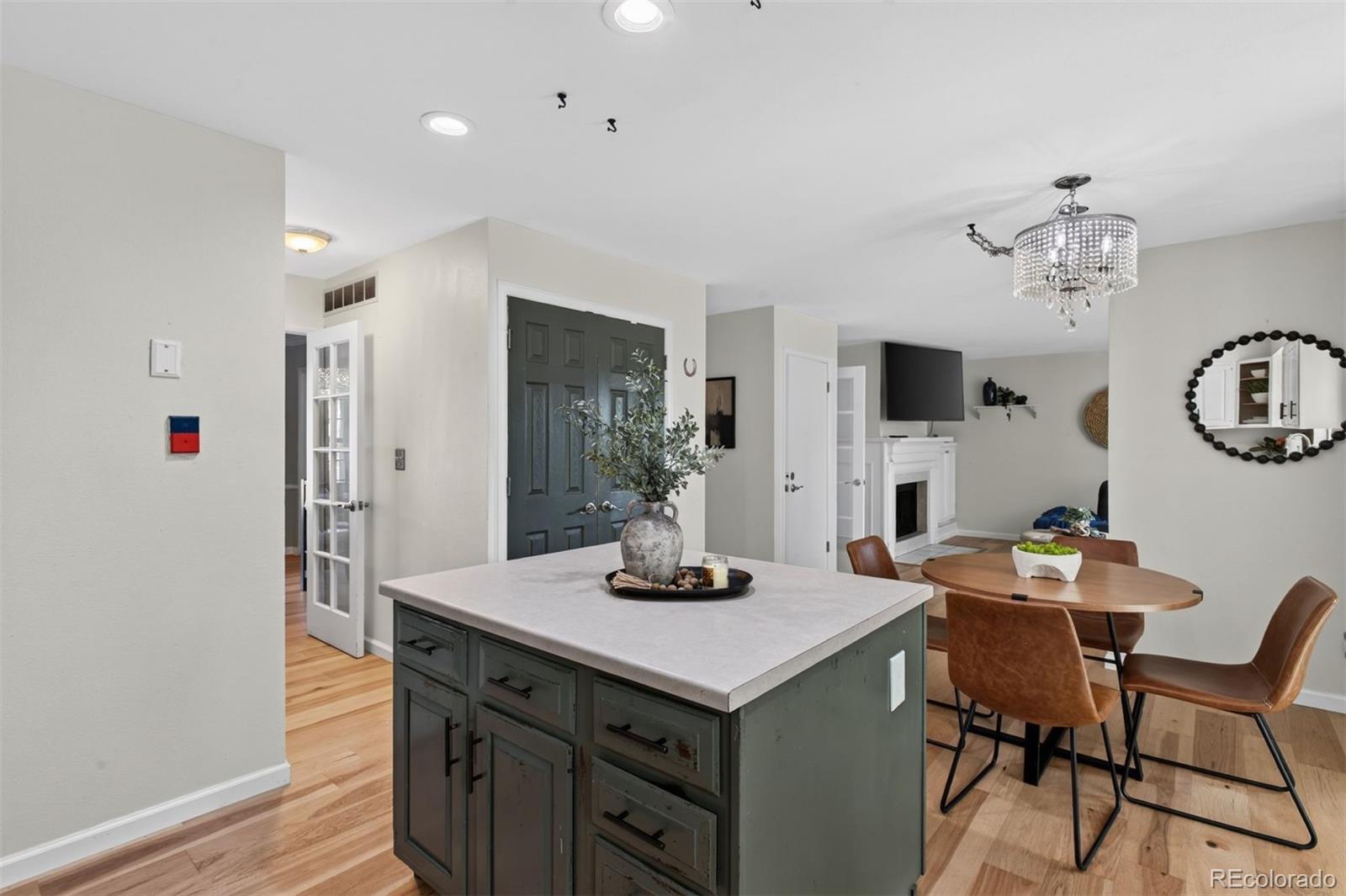 MLS Image #17 for 7105 s hudson circle,centennial, Colorado