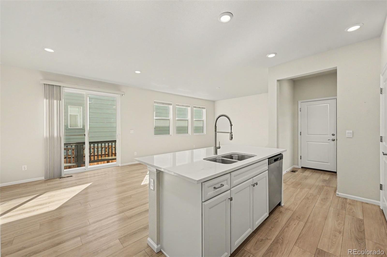 MLS Image #14 for 6026 n orleans street,aurora, Colorado