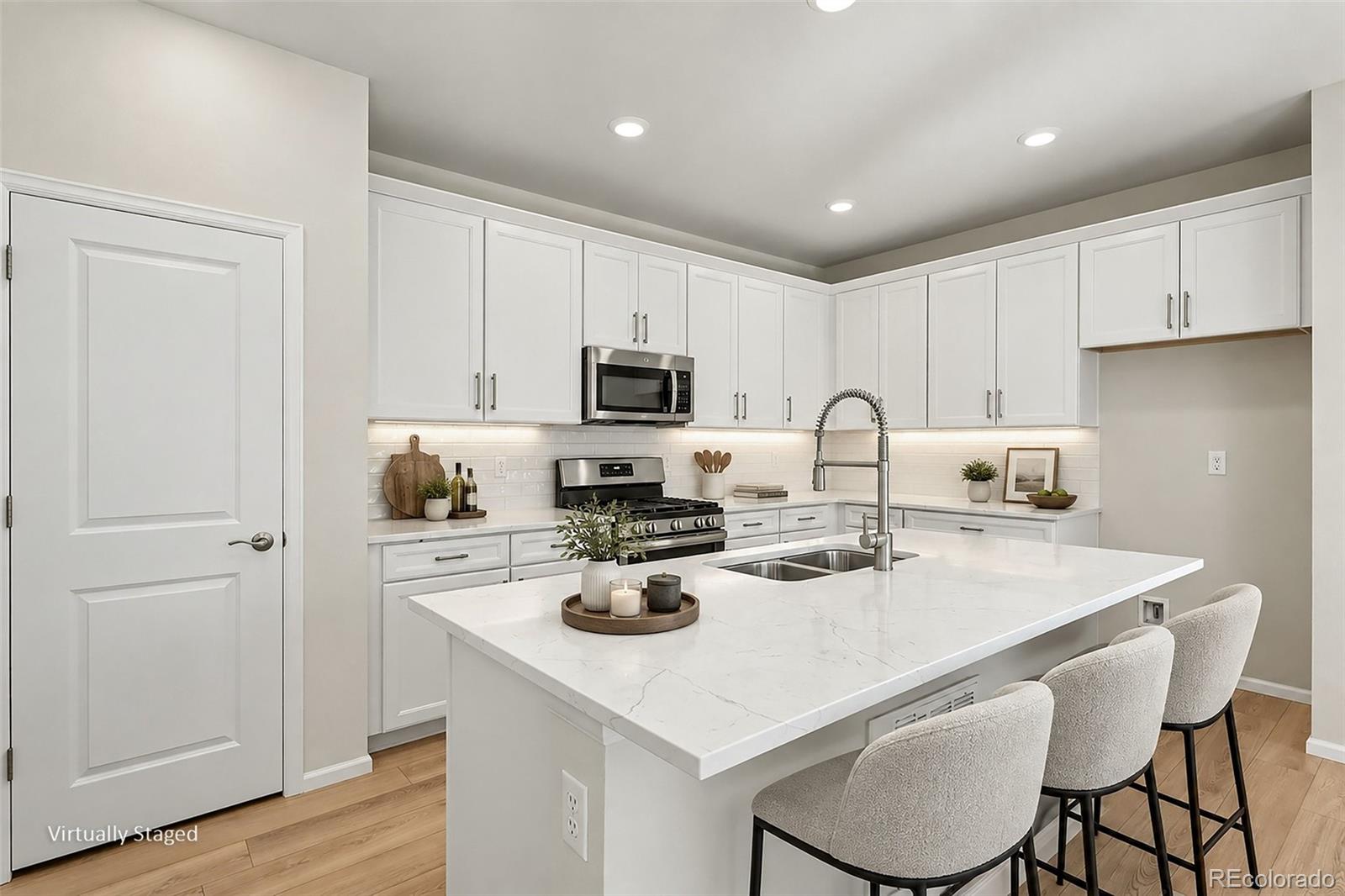 MLS Image #3 for 6026 n orleans street,aurora, Colorado