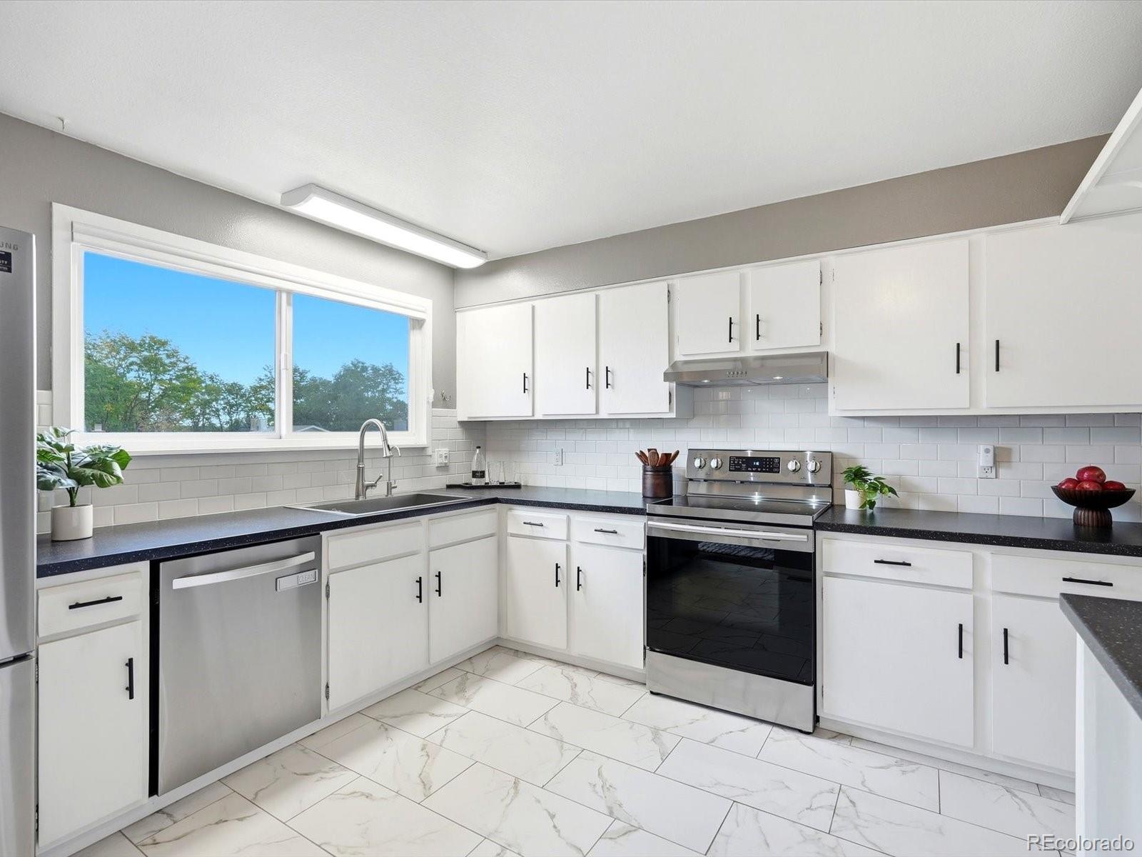 MLS Image #9 for 1550 s evanston street,aurora, Colorado