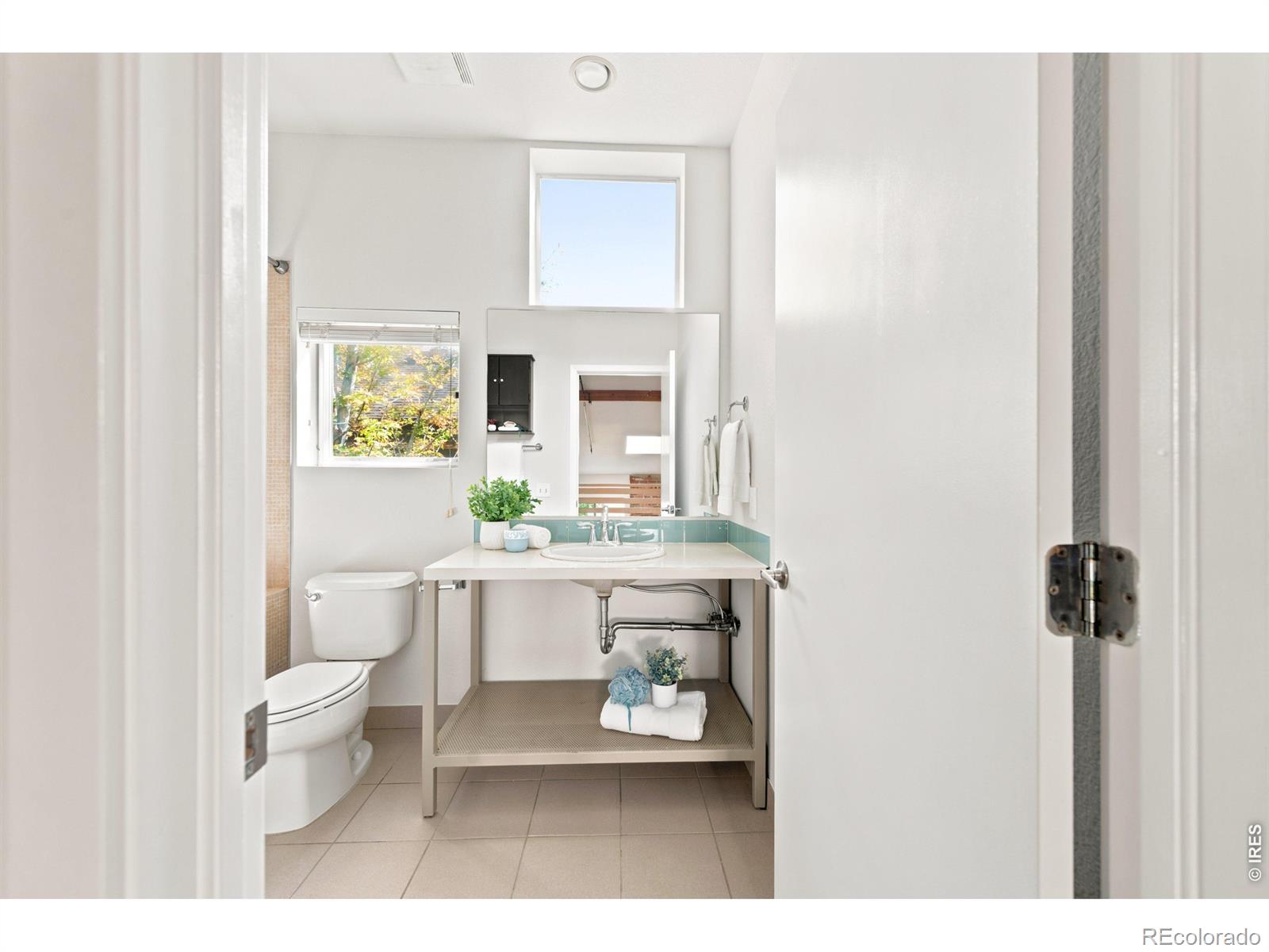 MLS Image #10 for 3033  blake street 112,denver, Colorado