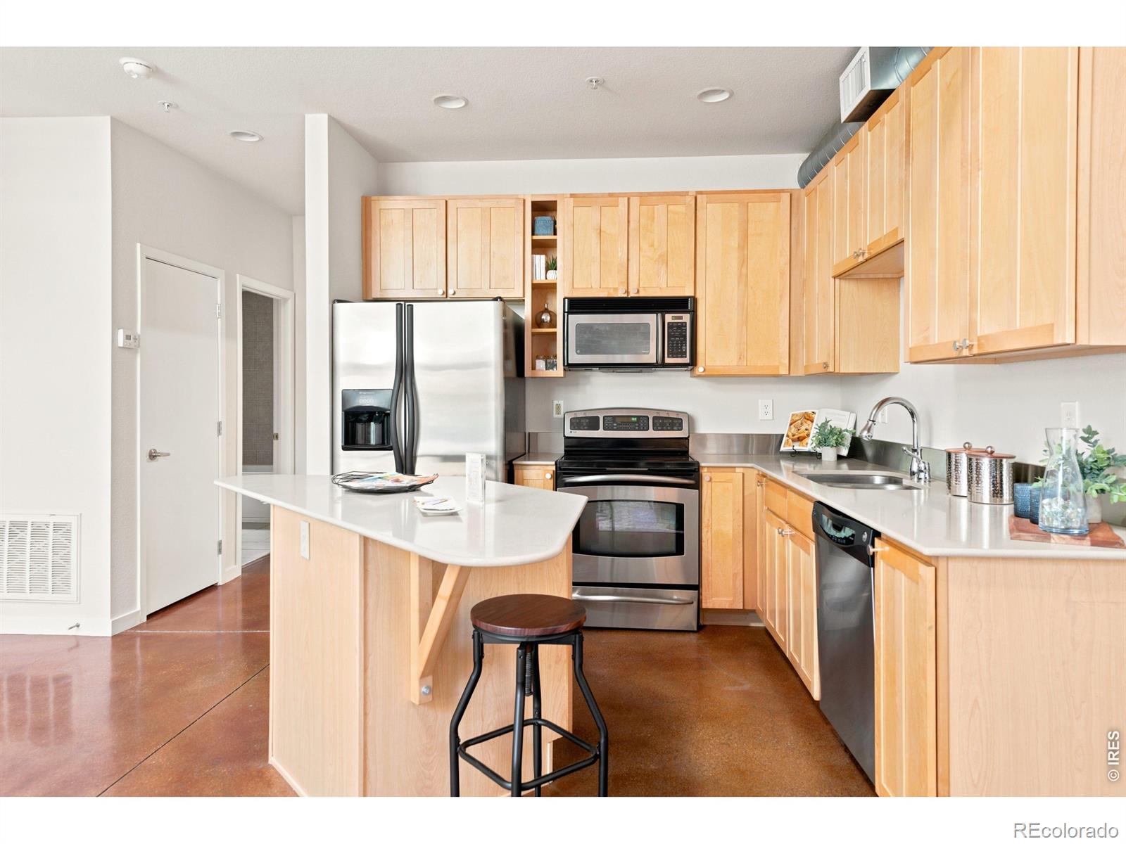 MLS Image #12 for 3033  blake street 112,denver, Colorado