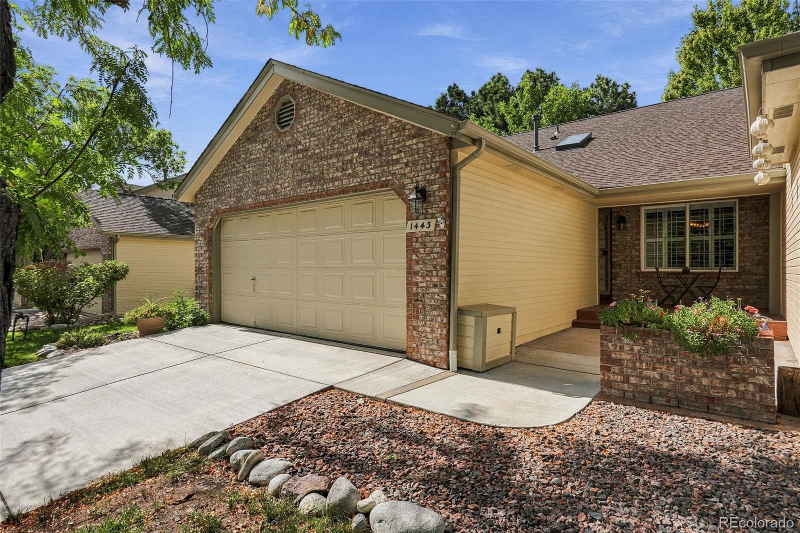MLS Image #2 for 1443 e nichols circle,centennial, Colorado