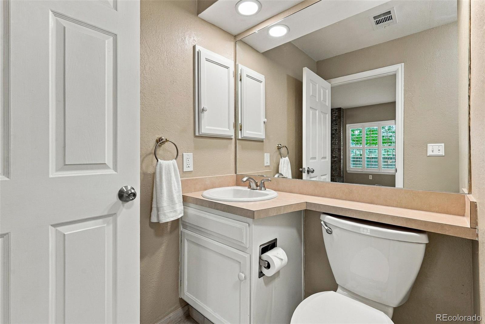 MLS Image #33 for 1443 e nichols circle,centennial, Colorado