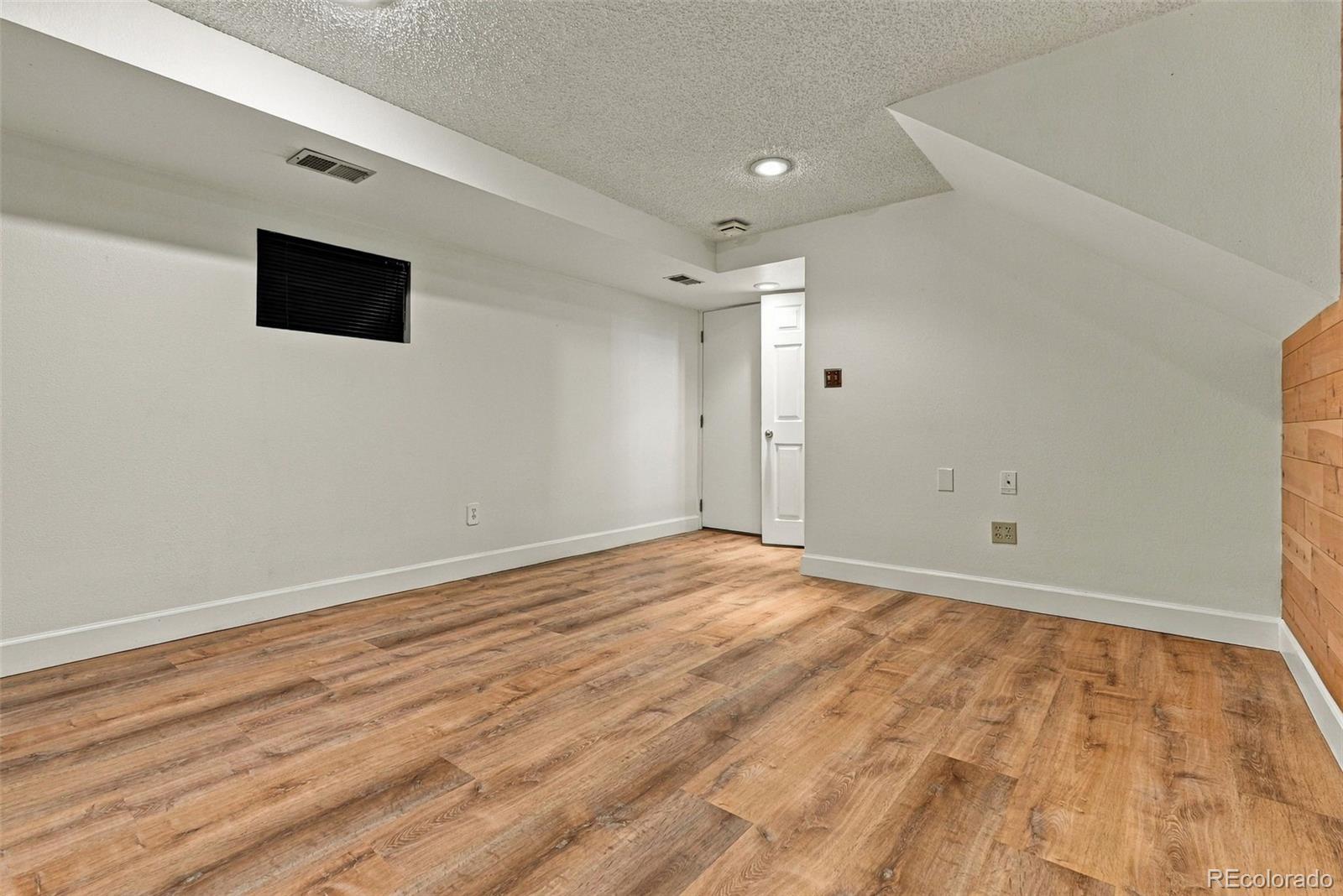 MLS Image #39 for 1443 e nichols circle,centennial, Colorado