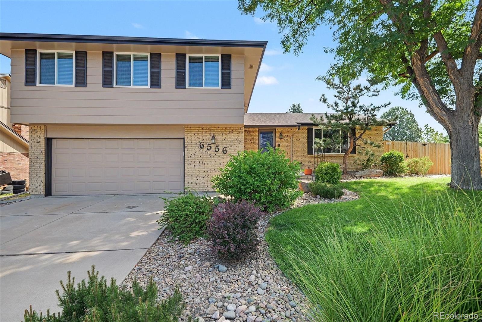 MLS Image #2 for 6556 s brentwood way,littleton, Colorado