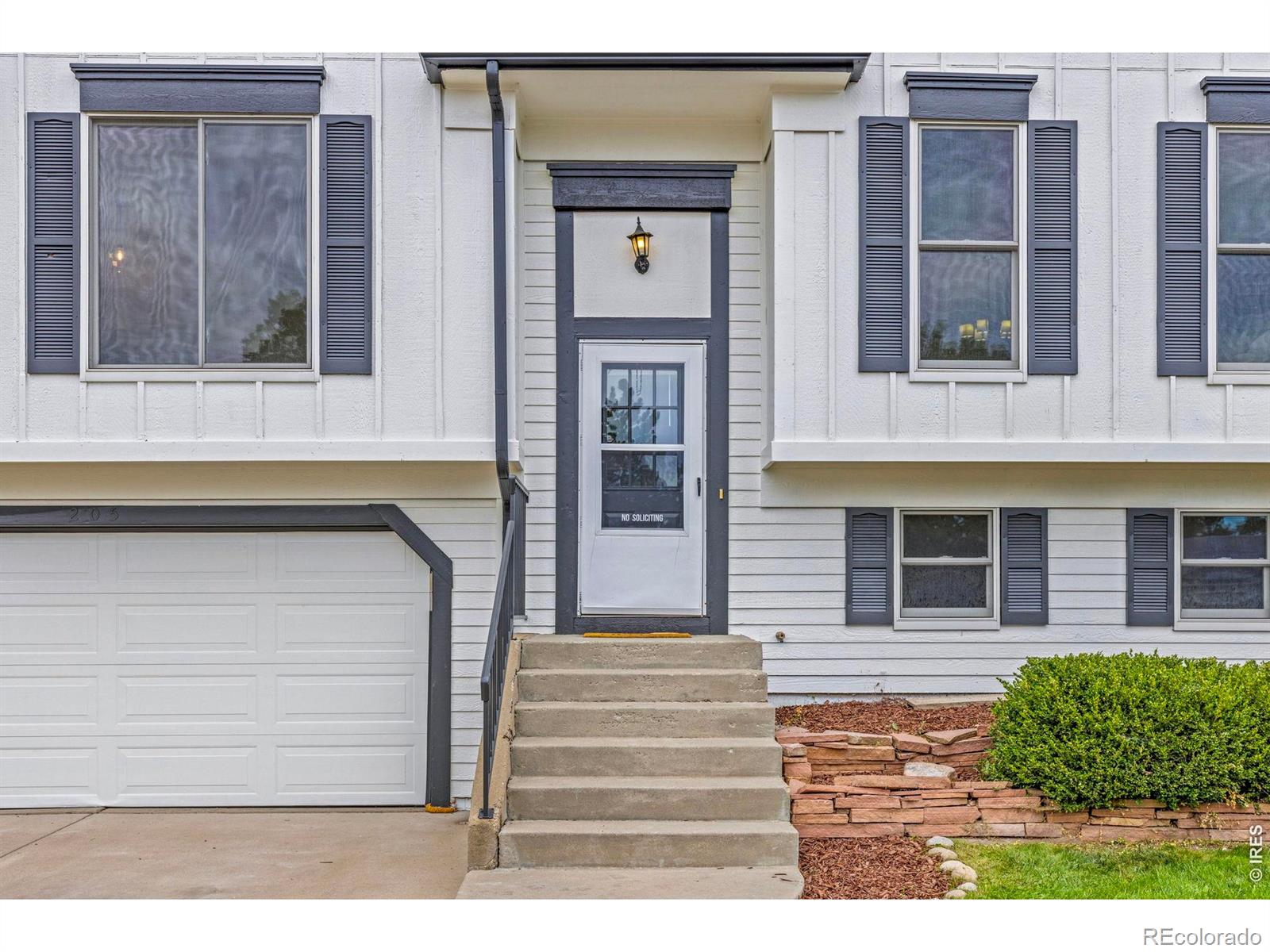 MLS Image #4 for 205 w cornwall court,lafayette, Colorado
