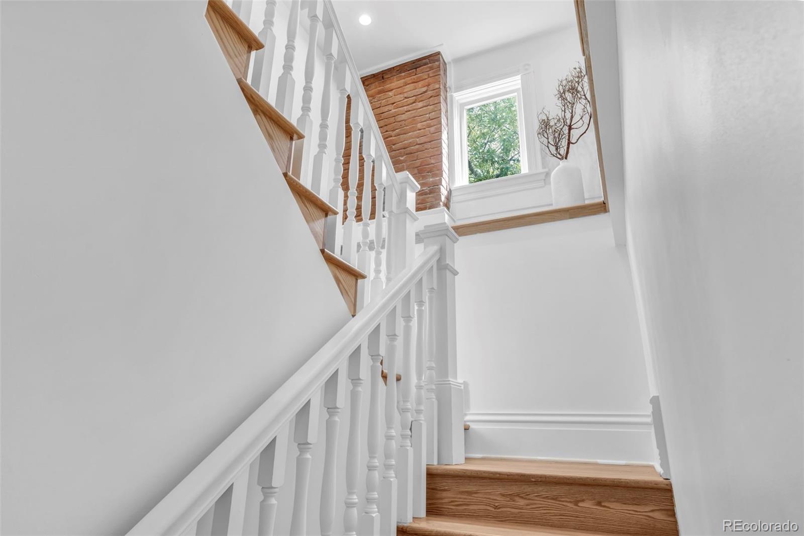 MLS Image #17 for 1442  stuart street,denver, Colorado