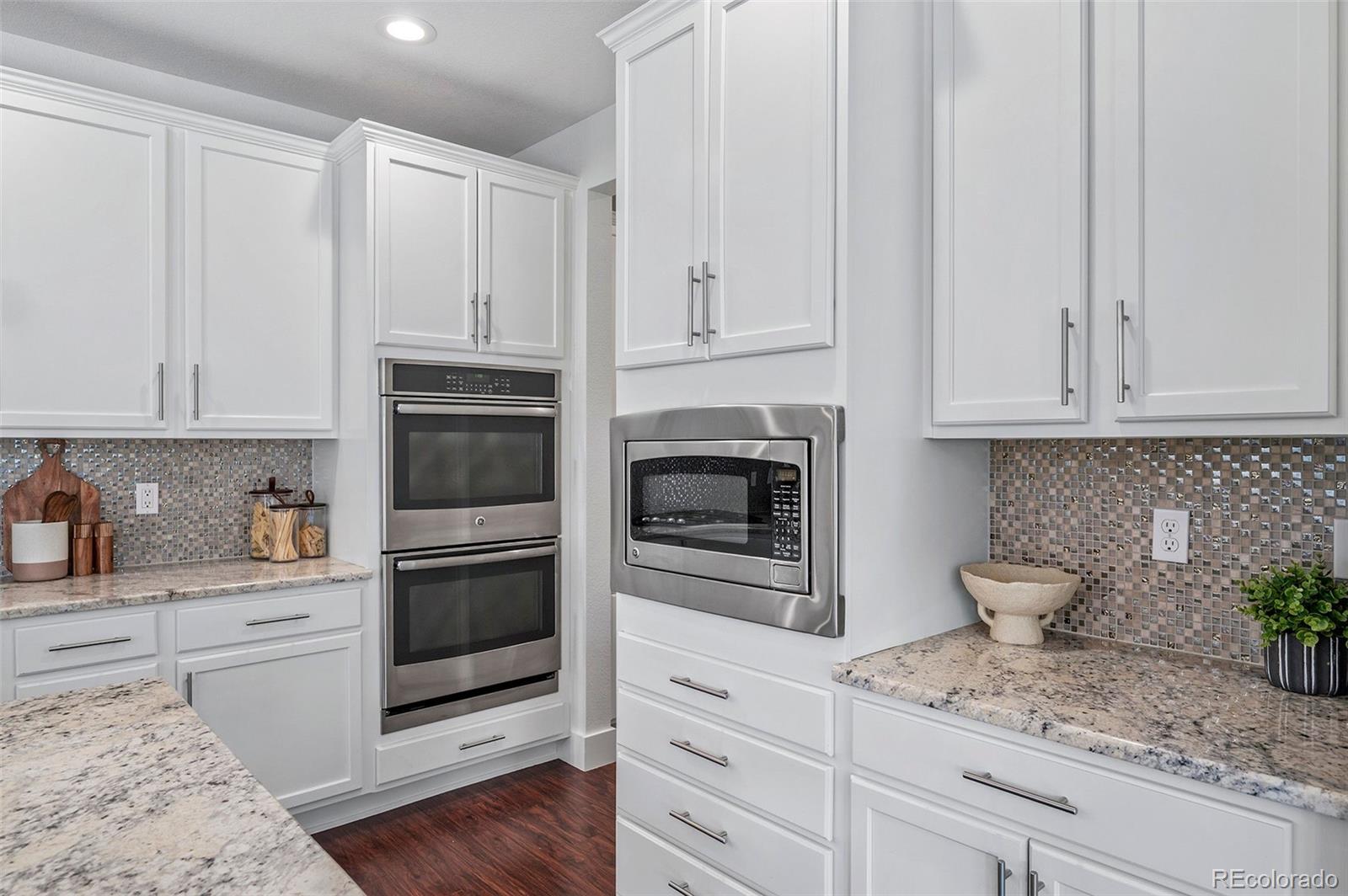 MLS Image #12 for 10872 e 28th place,denver, Colorado