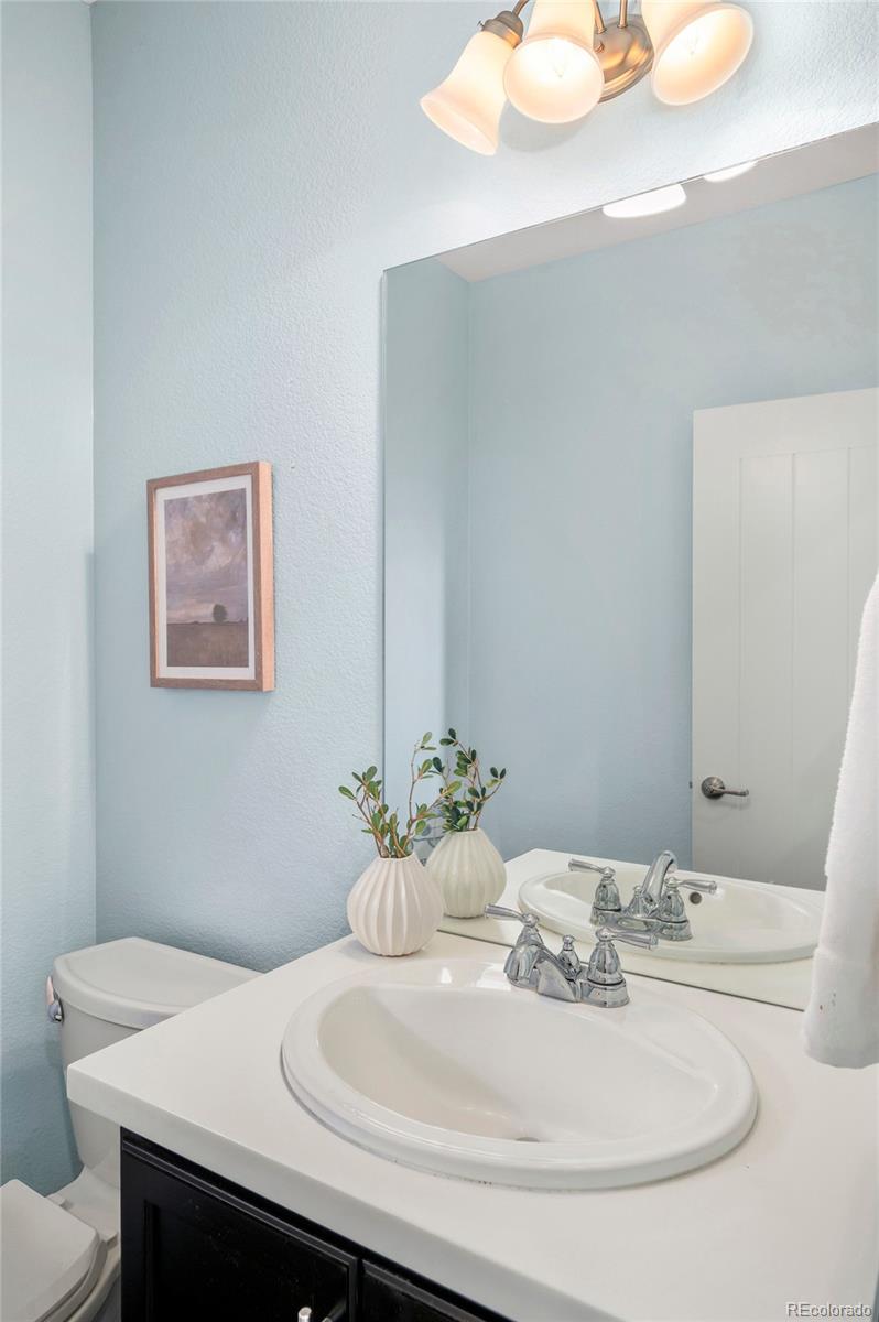 MLS Image #22 for 10872 e 28th place,denver, Colorado