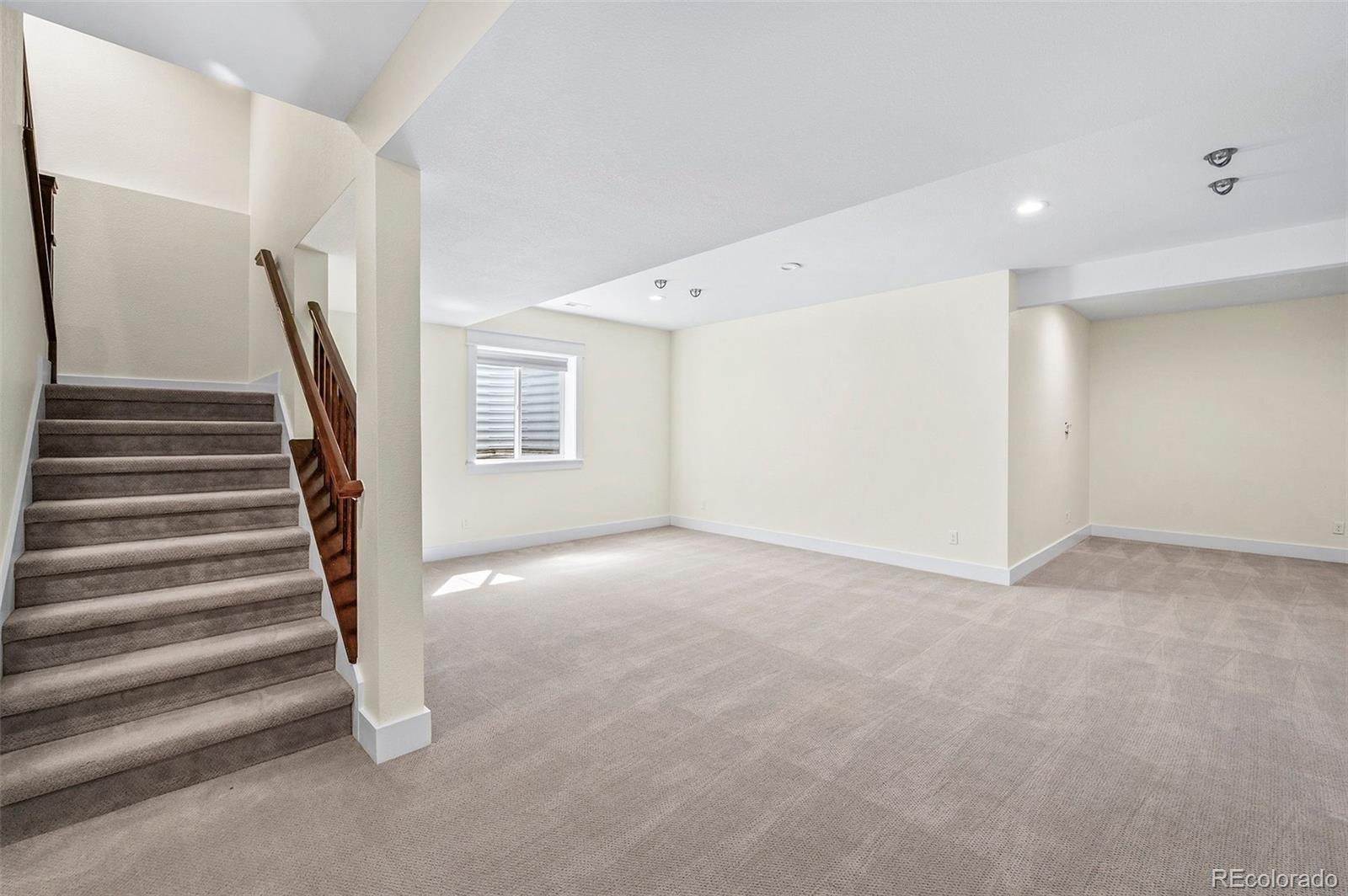 MLS Image #34 for 10872 e 28th place,denver, Colorado