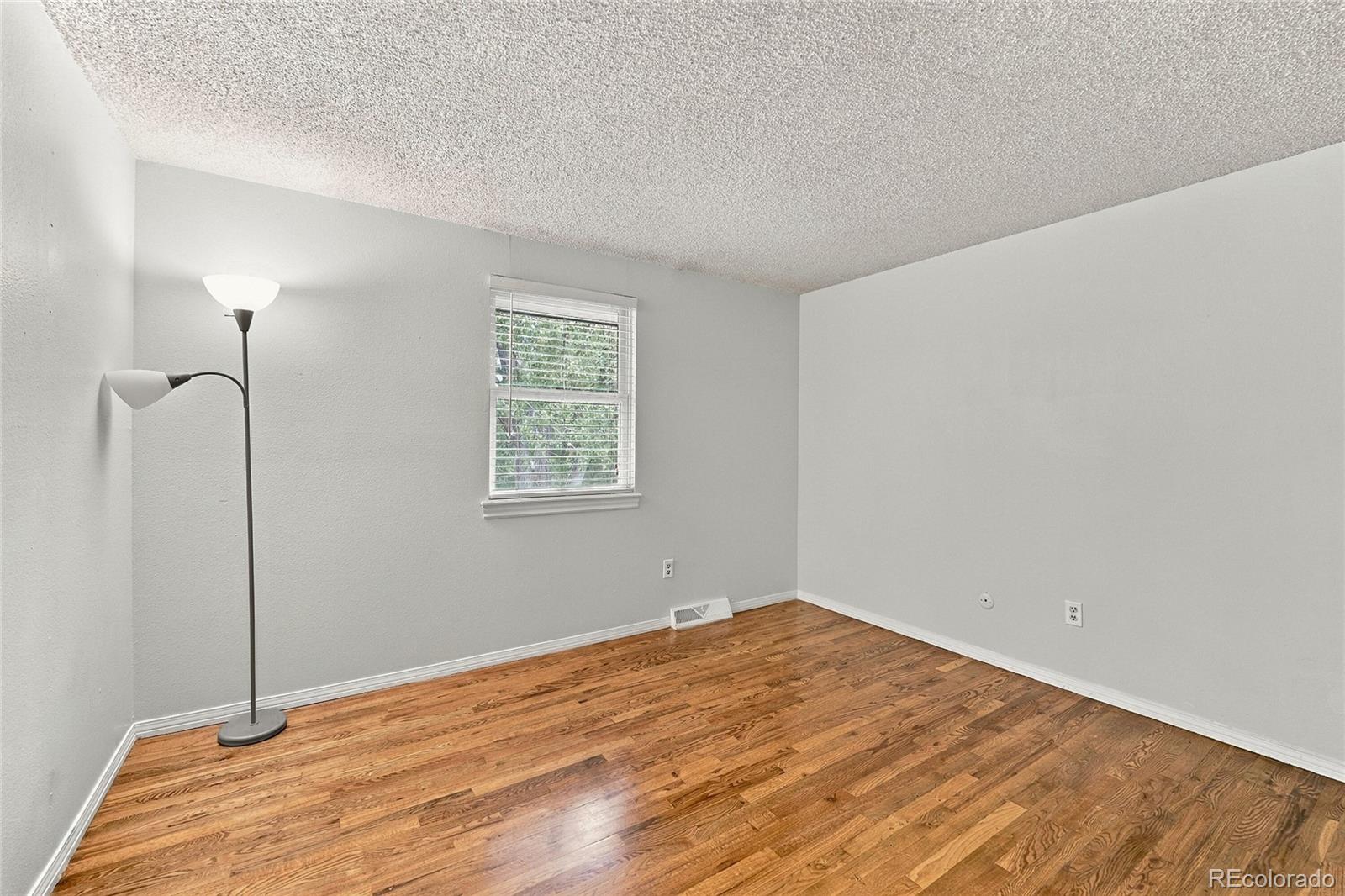 MLS Image #26 for 7153 s saint paul street,centennial, Colorado