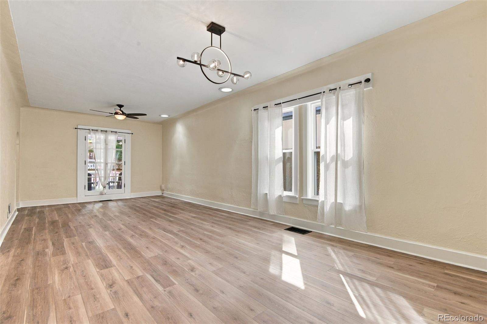 MLS Image #3 for 1671 s grant street,denver, Colorado