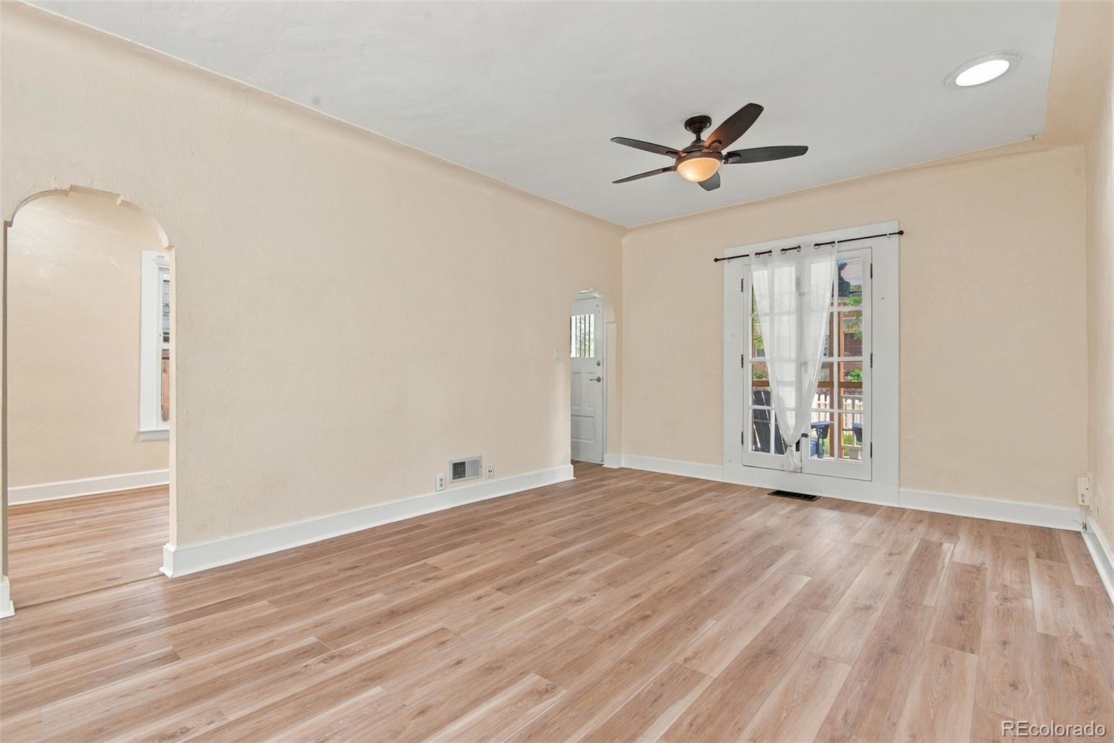 MLS Image #4 for 1671 s grant street,denver, Colorado