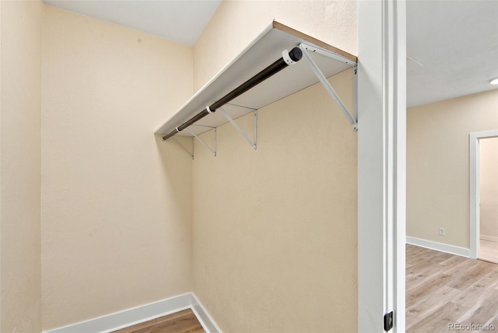 MLS Image #9 for 1671 s grant street,denver, Colorado