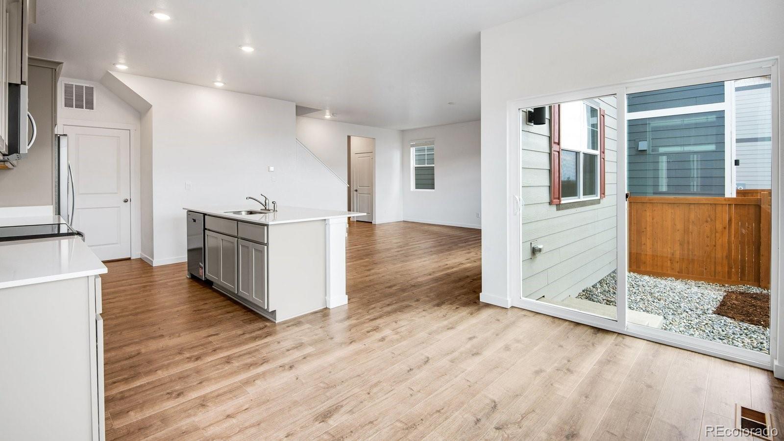 MLS Image #11 for 395 n allium street,watkins, Colorado