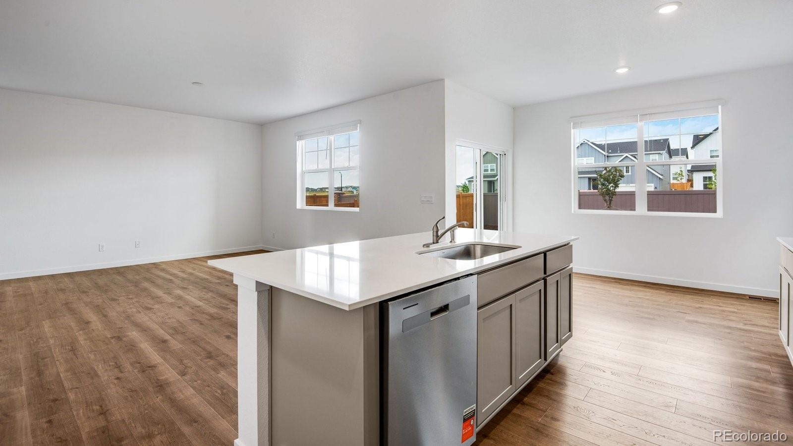 MLS Image #7 for 395 n allium street,watkins, Colorado