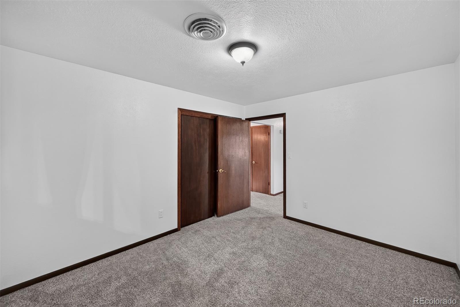 MLS Image #10 for 2124 s fenton street,denver, Colorado