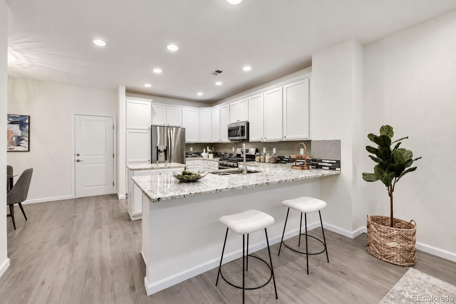 MLS Image #4 for 9002 e caley way,englewood, Colorado