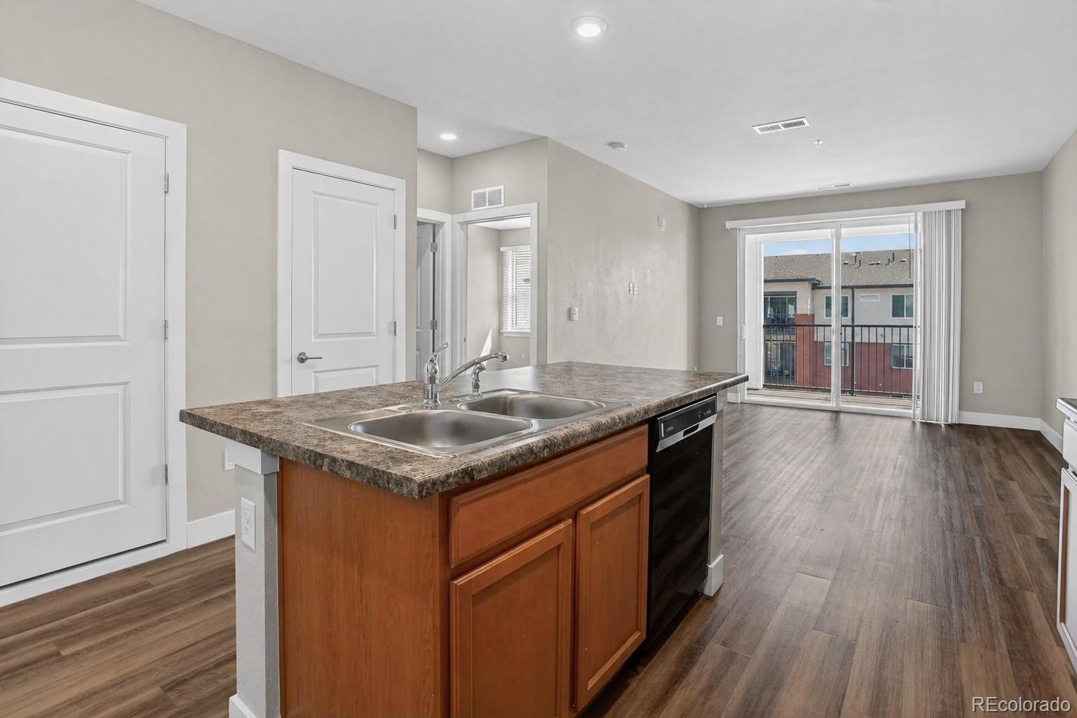 MLS Image #12 for 14351 e tennessee avenue,aurora, Colorado